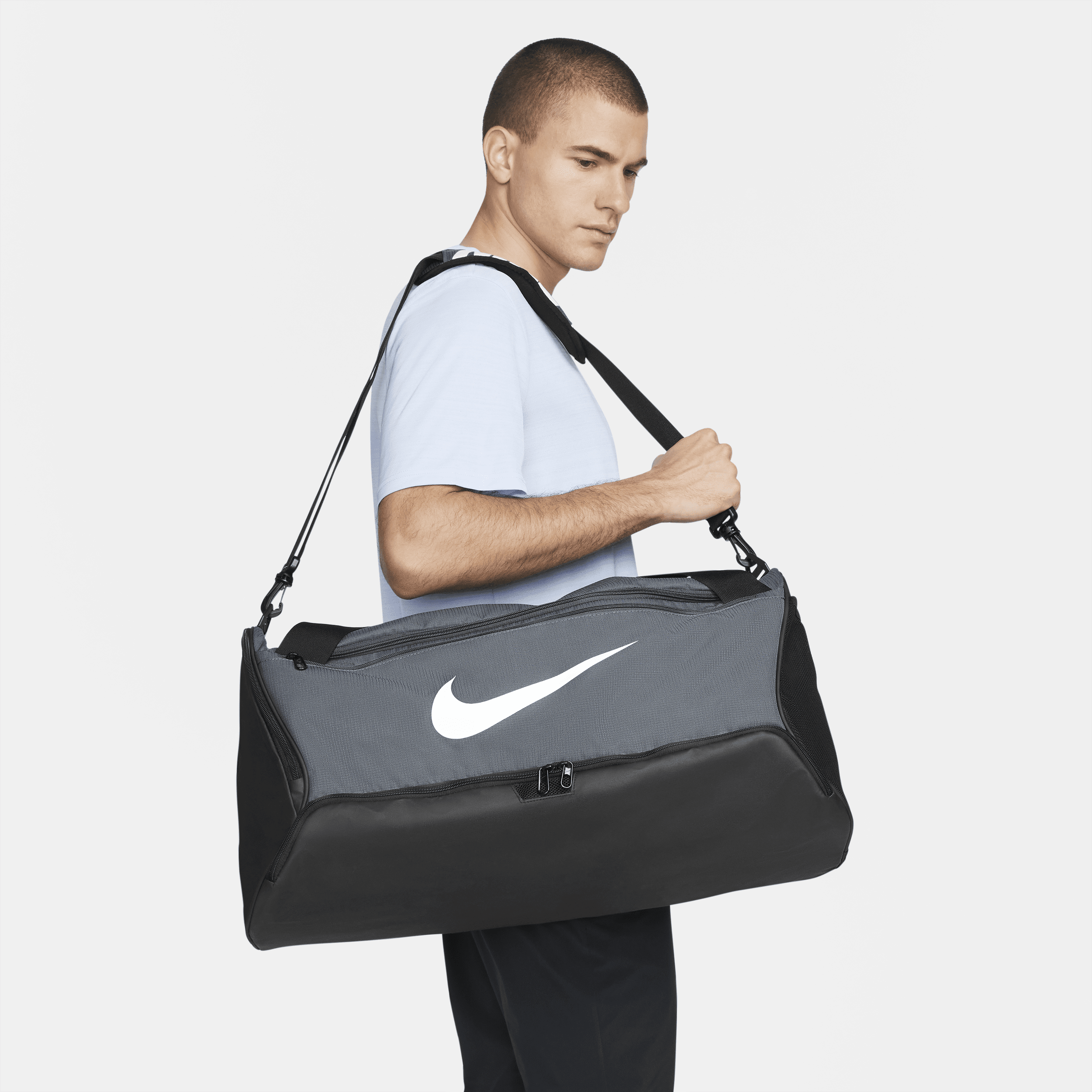 Nike Brasilia 9.5-træningssportstaske (Medium, 60 L) - grå