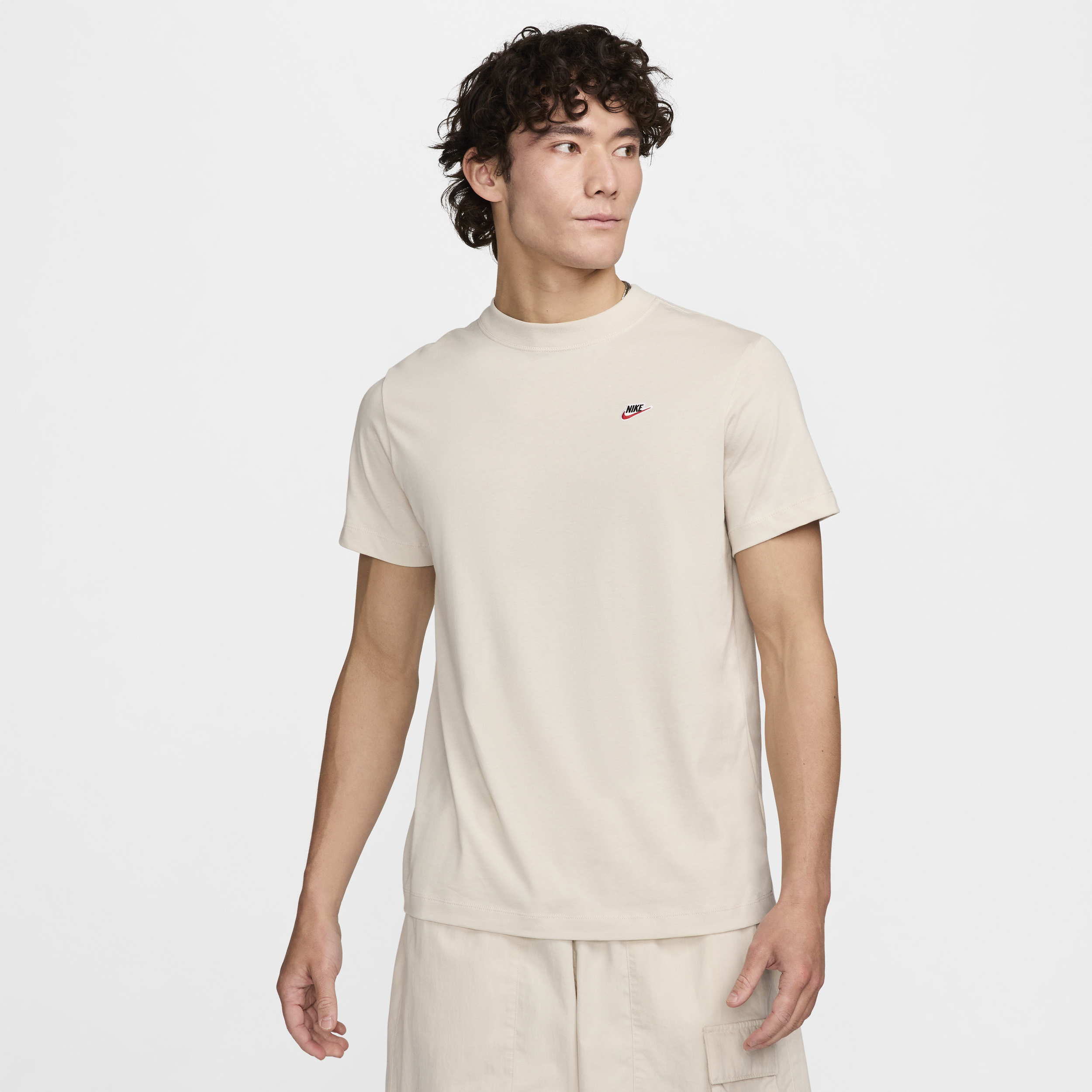 【ナイキ(NIKE)公式ストア】ナイキ スポーツウェア ウィメンズ Tシャツ DZ4686-104 ブラウン 【ナイキ(NIKE)公式ストア】ナイキ スポーツウェア ウィメンズ Tシャツ DZ4686-104 ブラウン
