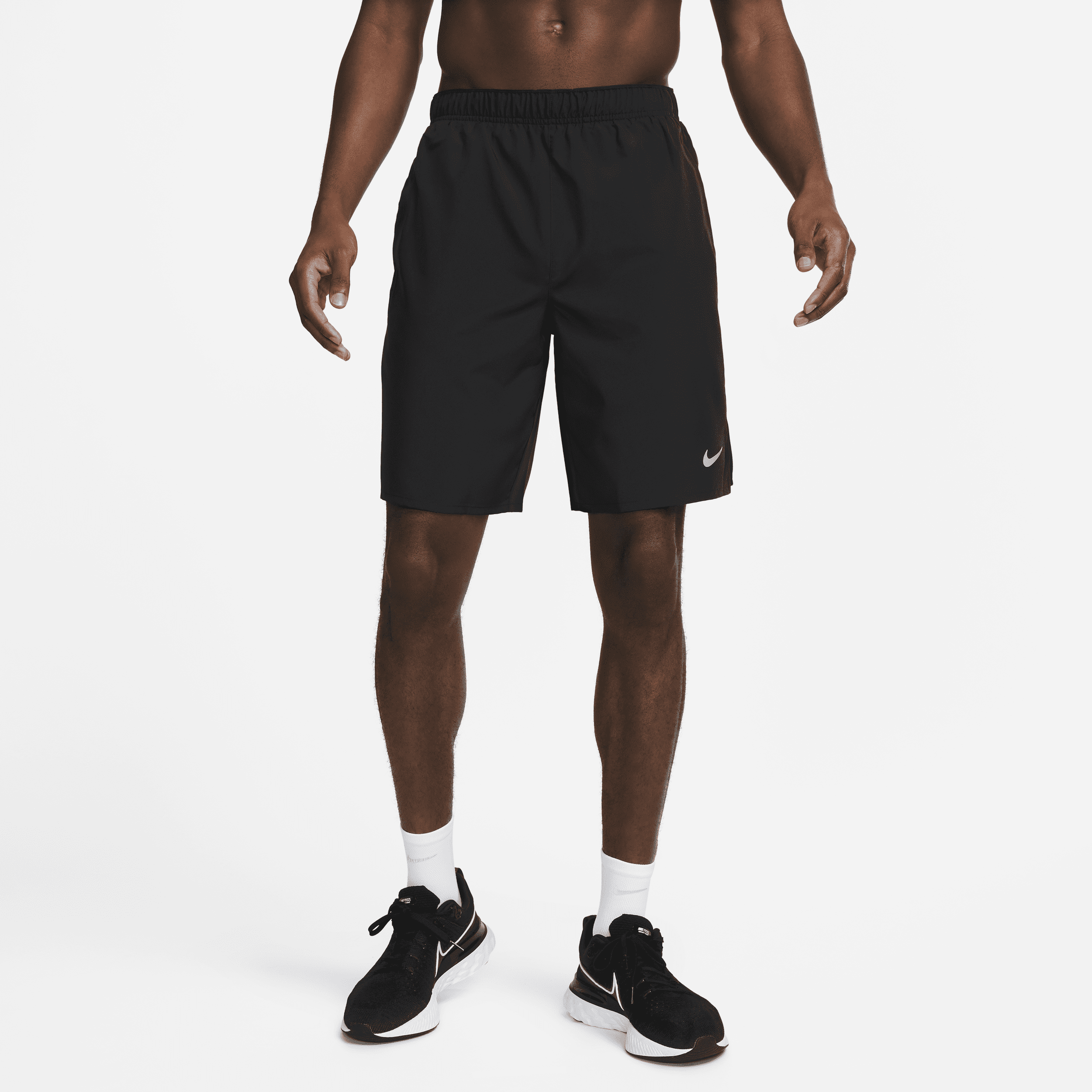 Alsidige Nike Challenger Dri-FIT-shorts (23 cm) uden for til mænd - sort