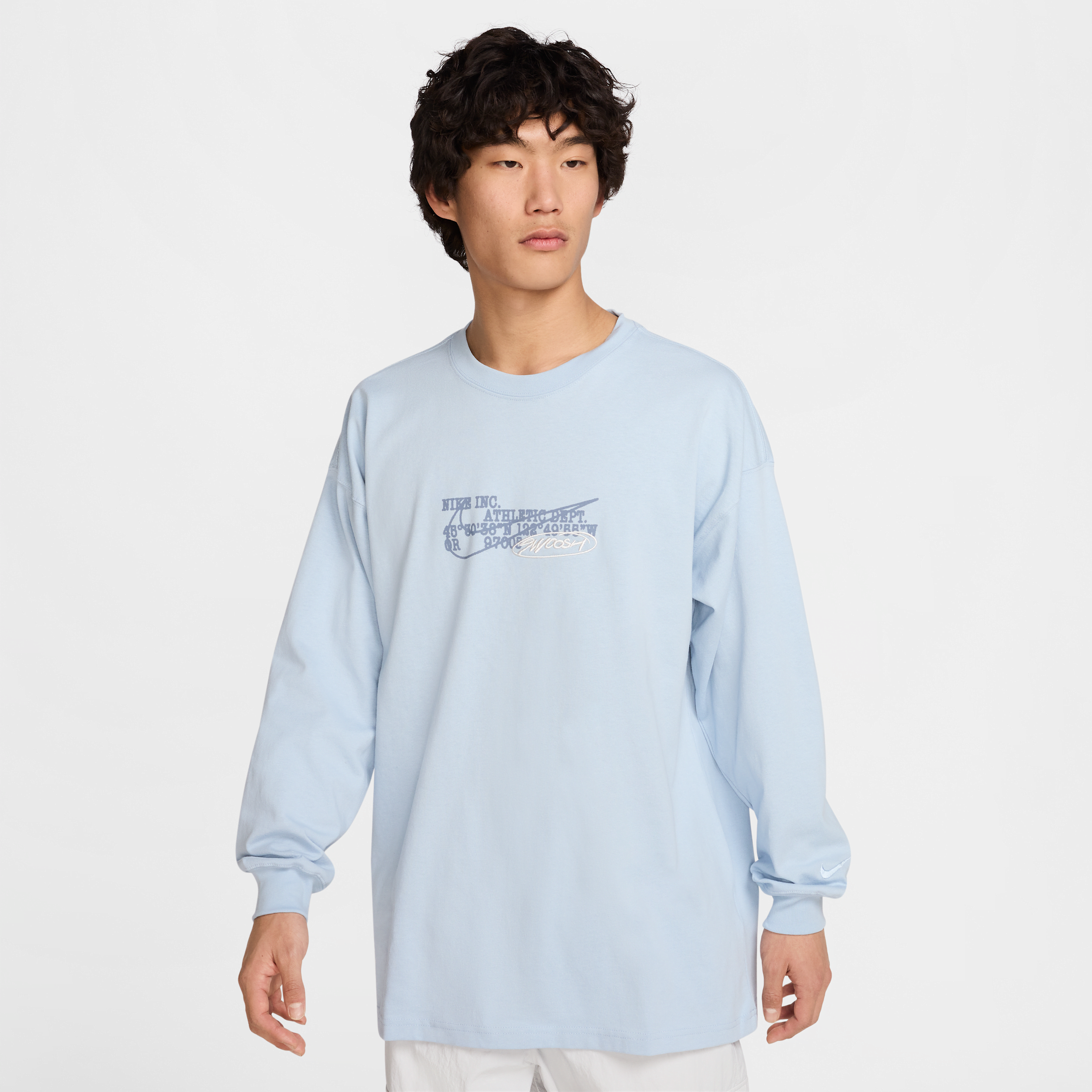 【ナイキ(NIKE)公式ストア】ナイキ スポーツウェア プレミアム メンズ ロングスリーブ Tシャツ HV4754-499 ブルー 【ナイキ(NIKE)公式ストア】ナイキ スポーツウェア プレミアム メンズ ロングスリーブ Tシャツ HV4754-499 ブルー