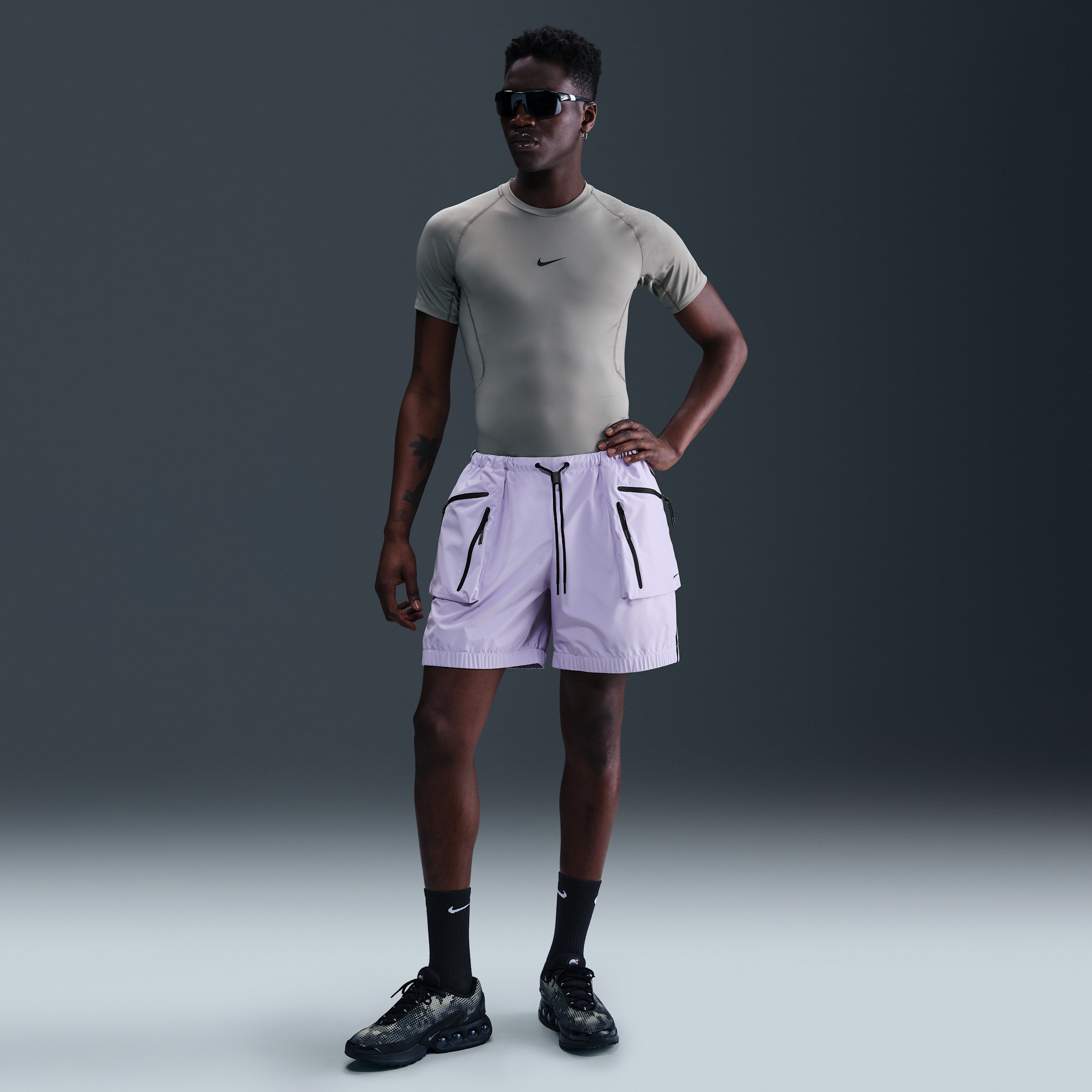 【ナイキ(NIKE)公式ストア】ナイキ テック メンズ スーパー ライトウェイト ショートパンツ HJ2947-515 パープル 【ナイキ(NIKE)公式ストア】ナイキ テック メンズ スーパー ライトウェイト ショートパンツ HJ2947-515 パープル