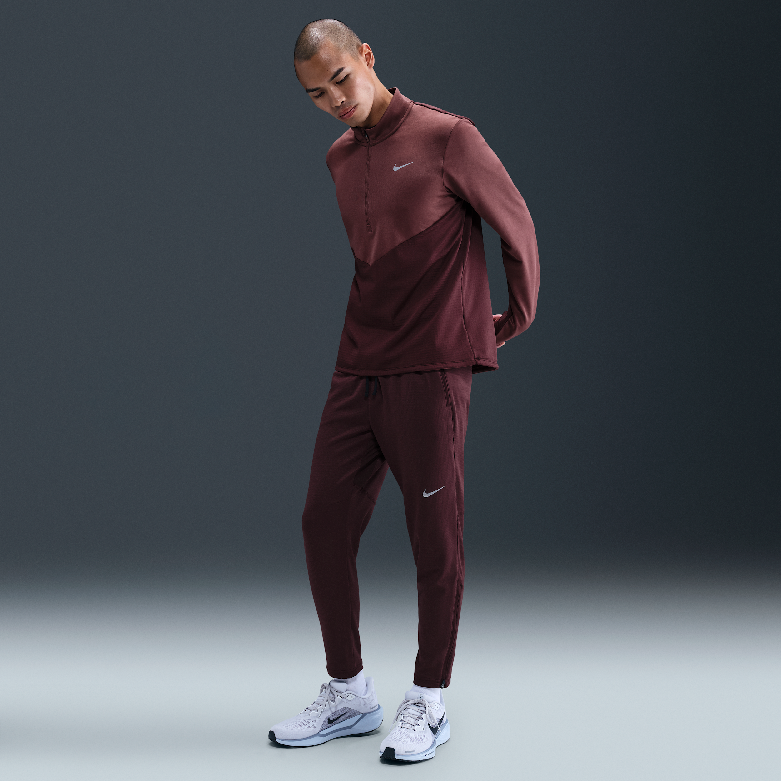 【ナイキ(NIKE)公式ストア】ナイキ ストライド メンズ Dri-FIT ニット ランニングパンツ HV4547-652 レッド 【ナイキ(NIKE)公式ストア】ナイキ ストライド メンズ Dri-FIT ニット ランニングパンツ HV4547-652 レッド
