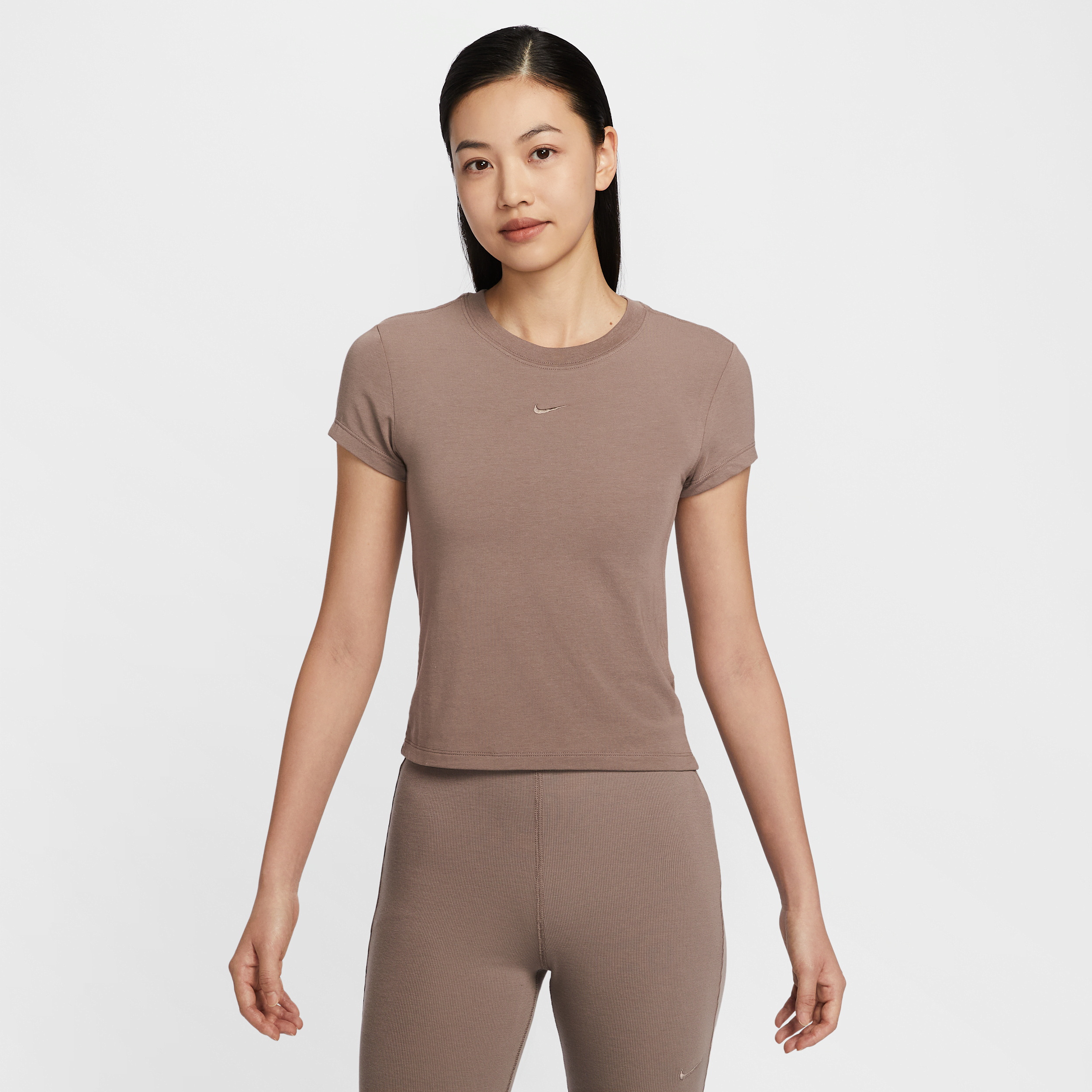 【ナイキ(NIKE)公式ストア】ナイキ スポーツウェア チル ニット ウィメンズ Tシャツ FV5509-233 ブラウン 【ナイキ(NIKE)公式ストア】ナイキ スポーツウェア チル ニット ウィメンズ Tシャツ FV5509-233 ブラウン