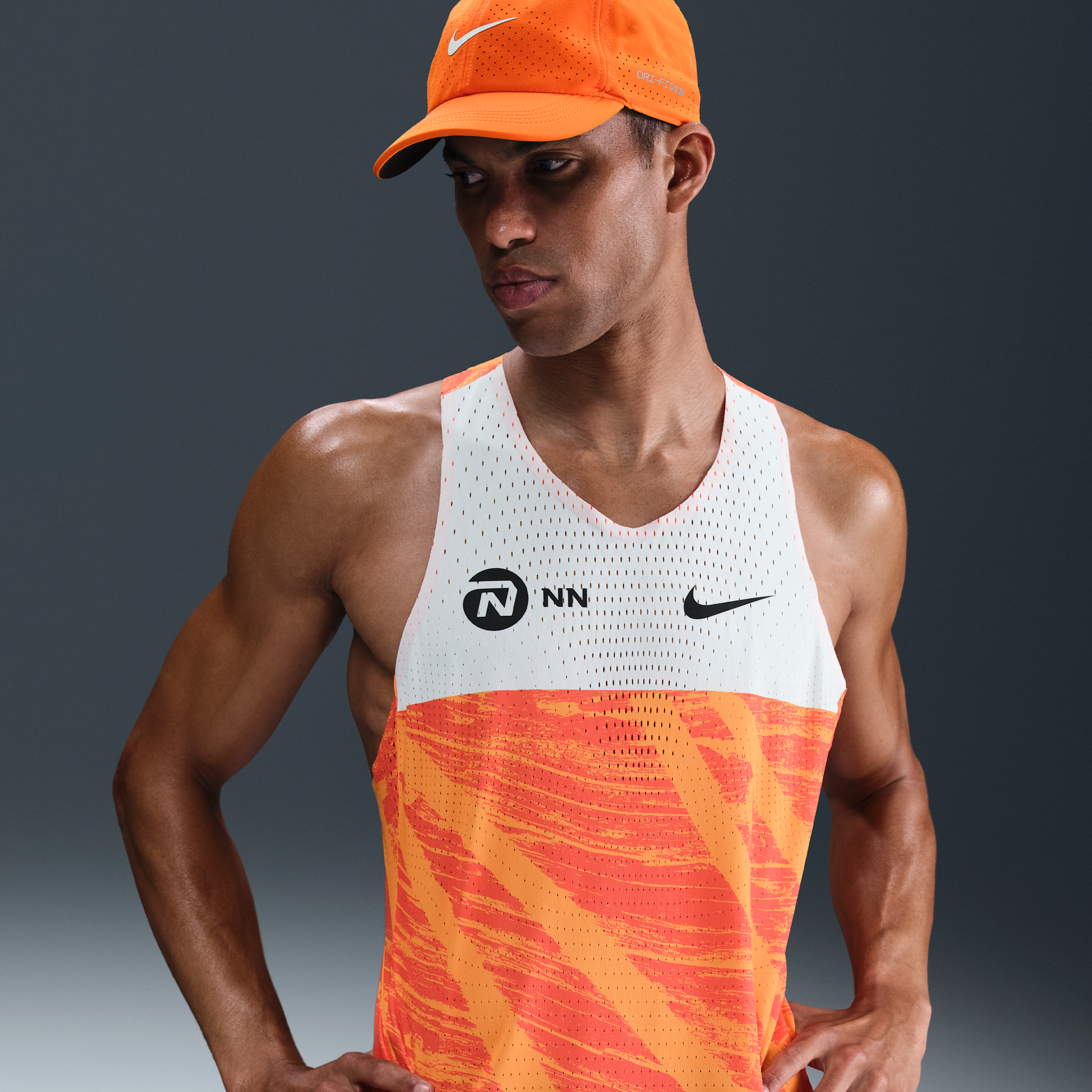 Canottiera da running Dri-FIT ADV Nike AeroSwift NN – Uomo - Arancione