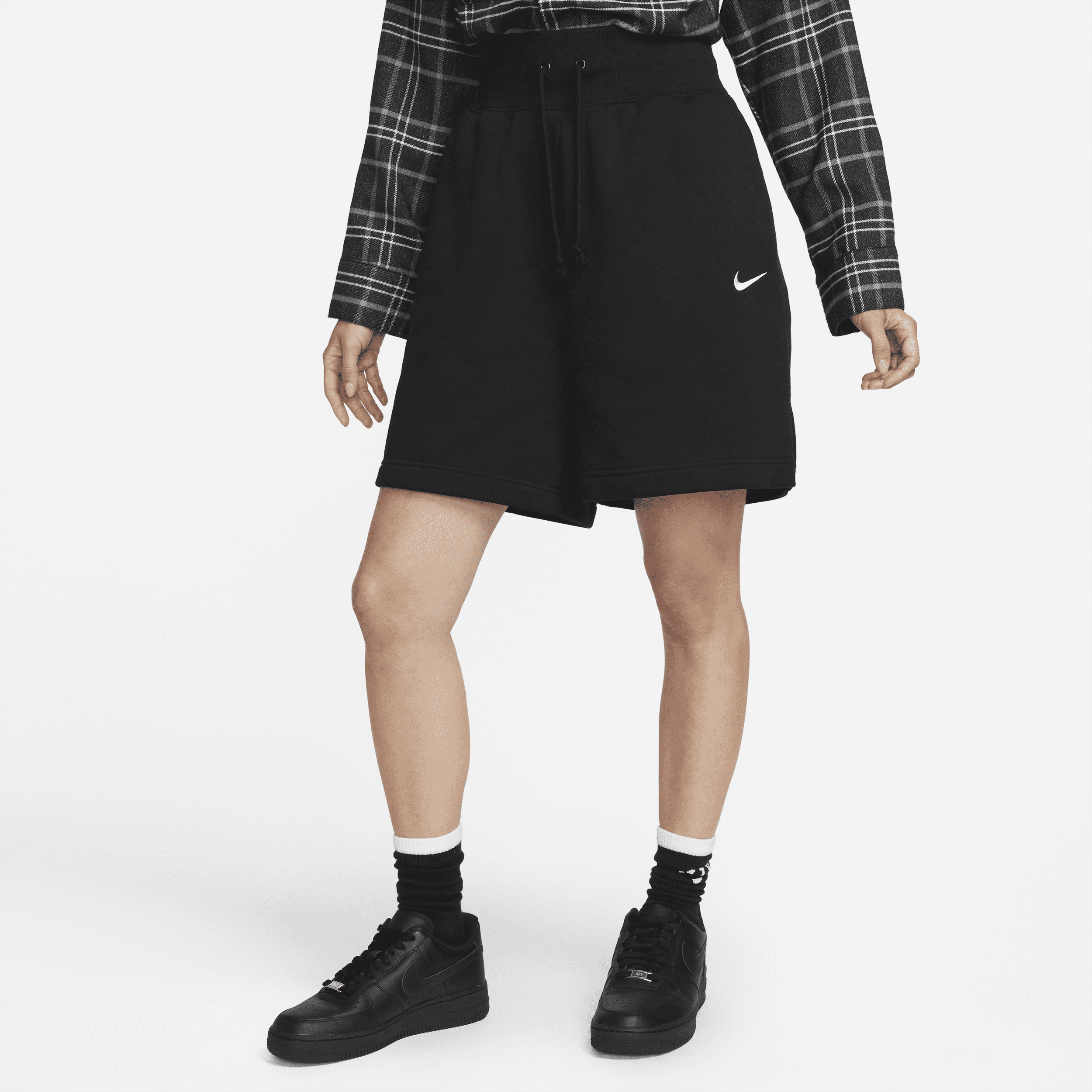 Nike Sportswear Phoenix Fleece-shorts med høj talje og løs pasform til kvinder - sort