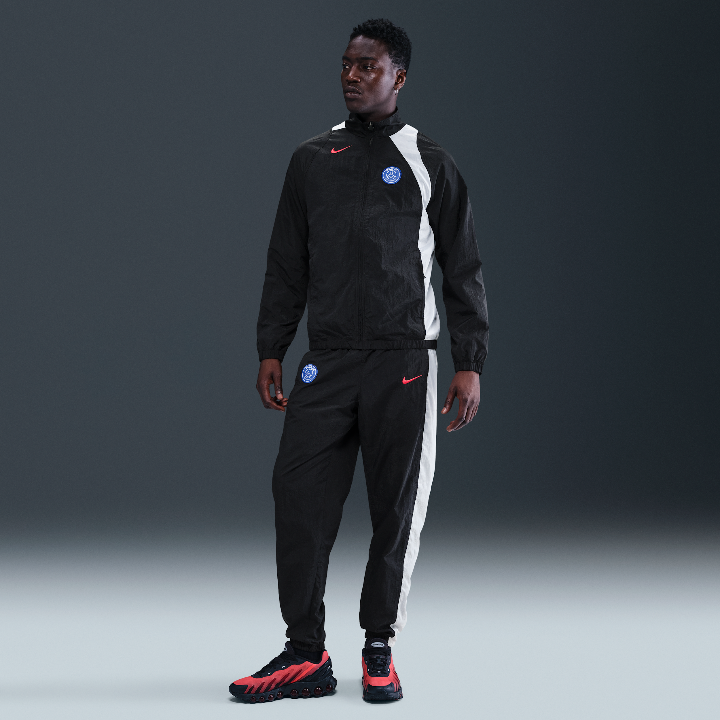 Paris Saint-Germain Men's Nike Football Total 90 Football