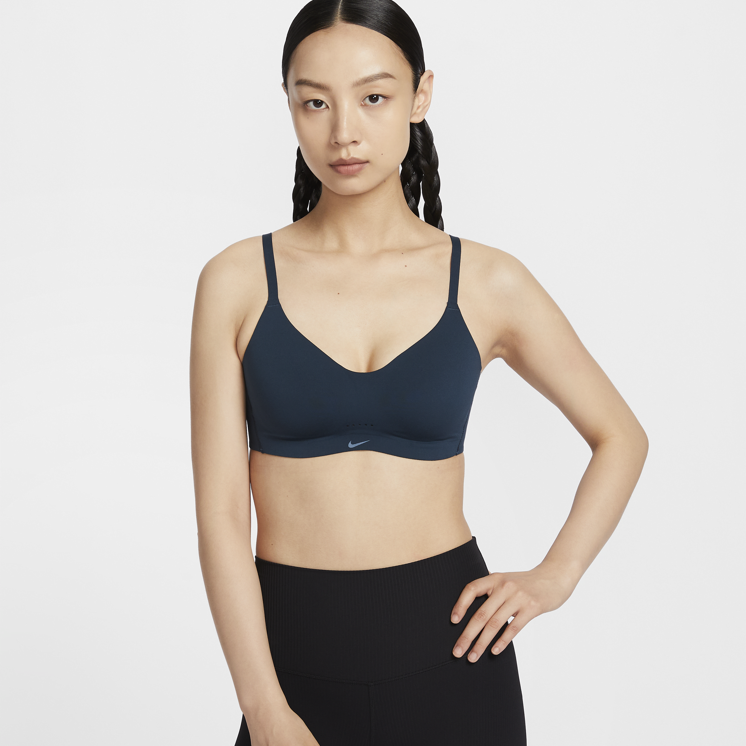 【ナイキ(NIKE)公式ストア】ナイキ アレート ミニマリスト ウィメンズ ライトサポート パッディド コンバーチブル スポーツブラ FQ3551-478 ブルー 【ナイキ(NIKE)公式ストア】ナイキ アレート ミニマリスト ウィメンズ ライトサポート パッディド コンバーチブル スポーツブラ FQ3551-478 ブルー