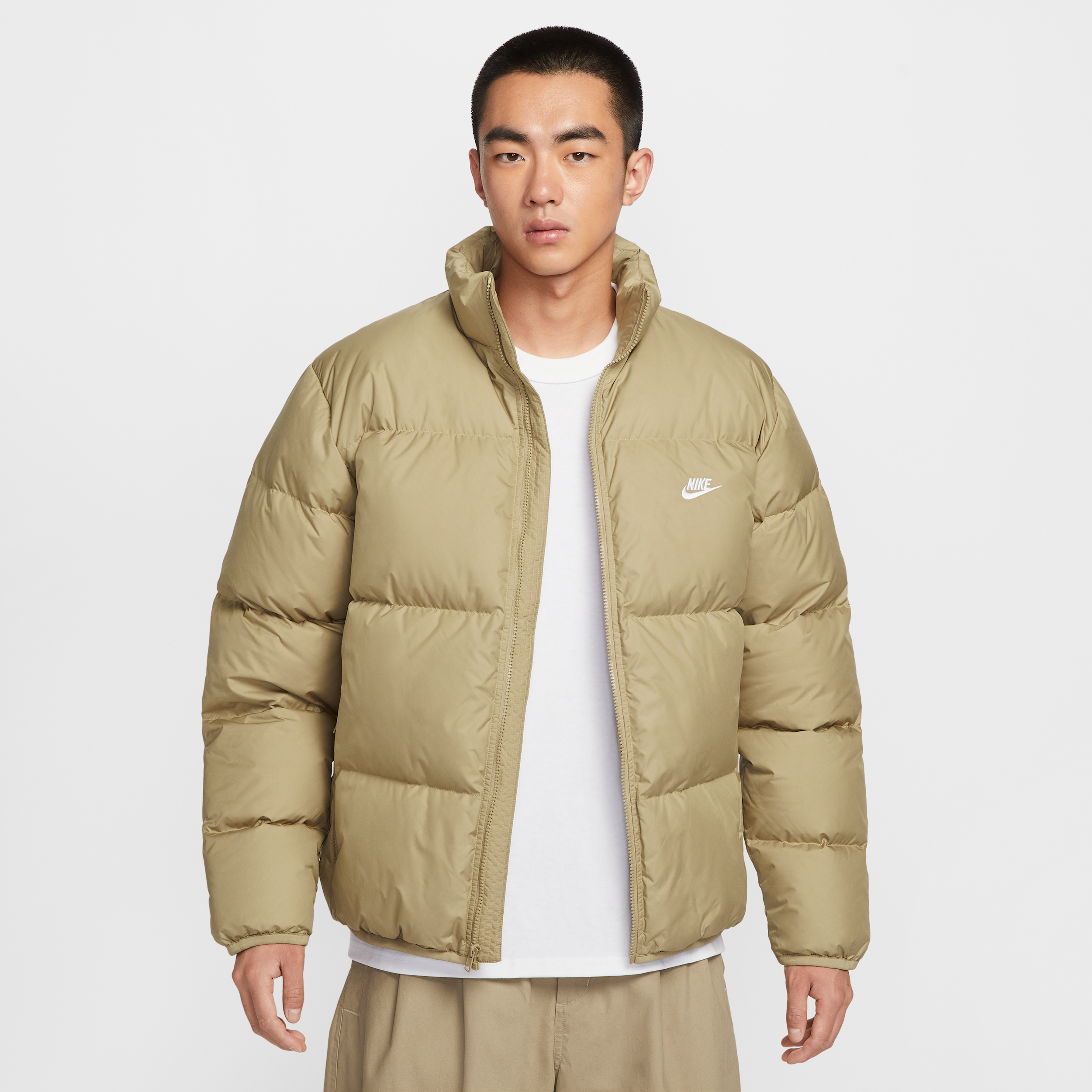 【ナイキ(NIKE)公式ストア】ナイキ スポーツウェア クラブ メンズ Therma-FIT パファー ジャケット IB2976-297 ブラウン 【ナイキ(NIKE)公式ストア】ナイキ スポーツウェア クラブ メンズ Therma-FIT パファー ジャケット IB2976-297 ブラウン