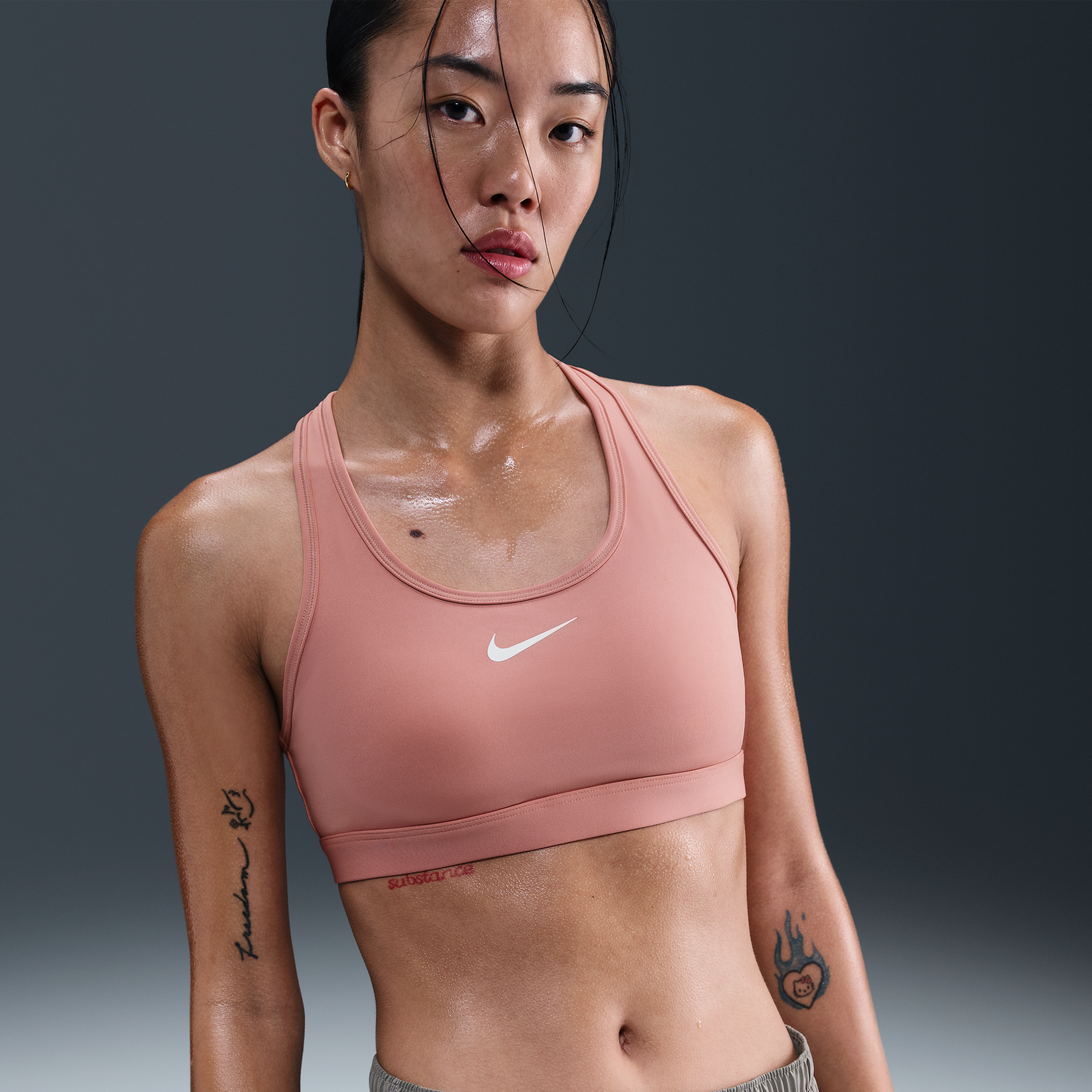 【ナイキ(NIKE)公式ストア】ナイキ スウッシュ ミディアムサポート ウィメンズ パッディド スポーツブラ DX6822-685 ピンク 【ナイキ(NIKE)公式ストア】ナイキ スウッシュ ミディアムサポート ウィメンズ パッディド スポーツブラ DX6822-685 ピンク