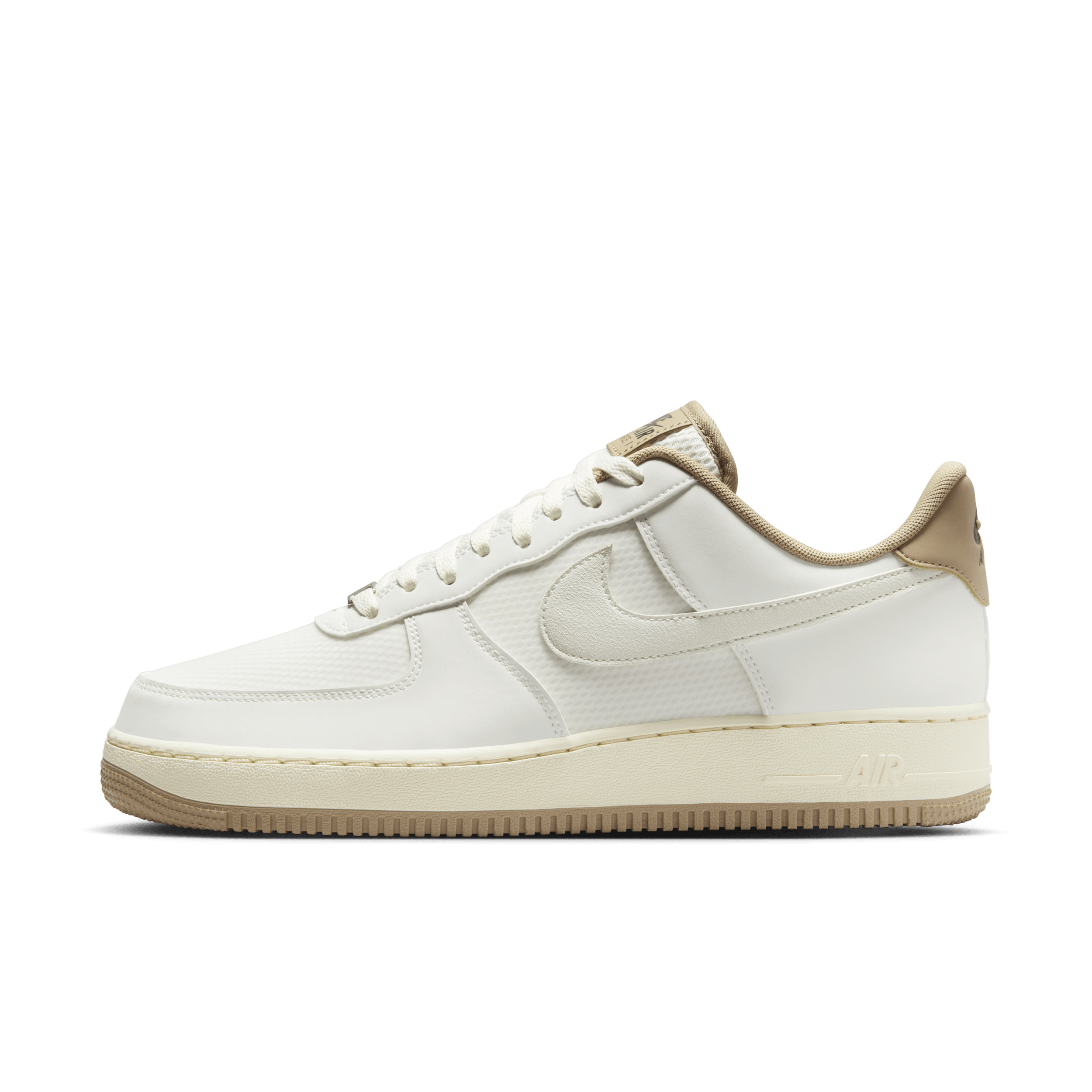 【ナイキ(NIKE)公式ストア】ナイキ エア フォース 1 '07 LV8 メンズ ウィンタライズド シューズ FZ5225-100 ホワイト 【ナイキ(NIKE)公式ストア】ナイキ エア フォース 1 '07 LV8 メンズ ウィンタライズド シューズ FZ5225-100 ホワイト
