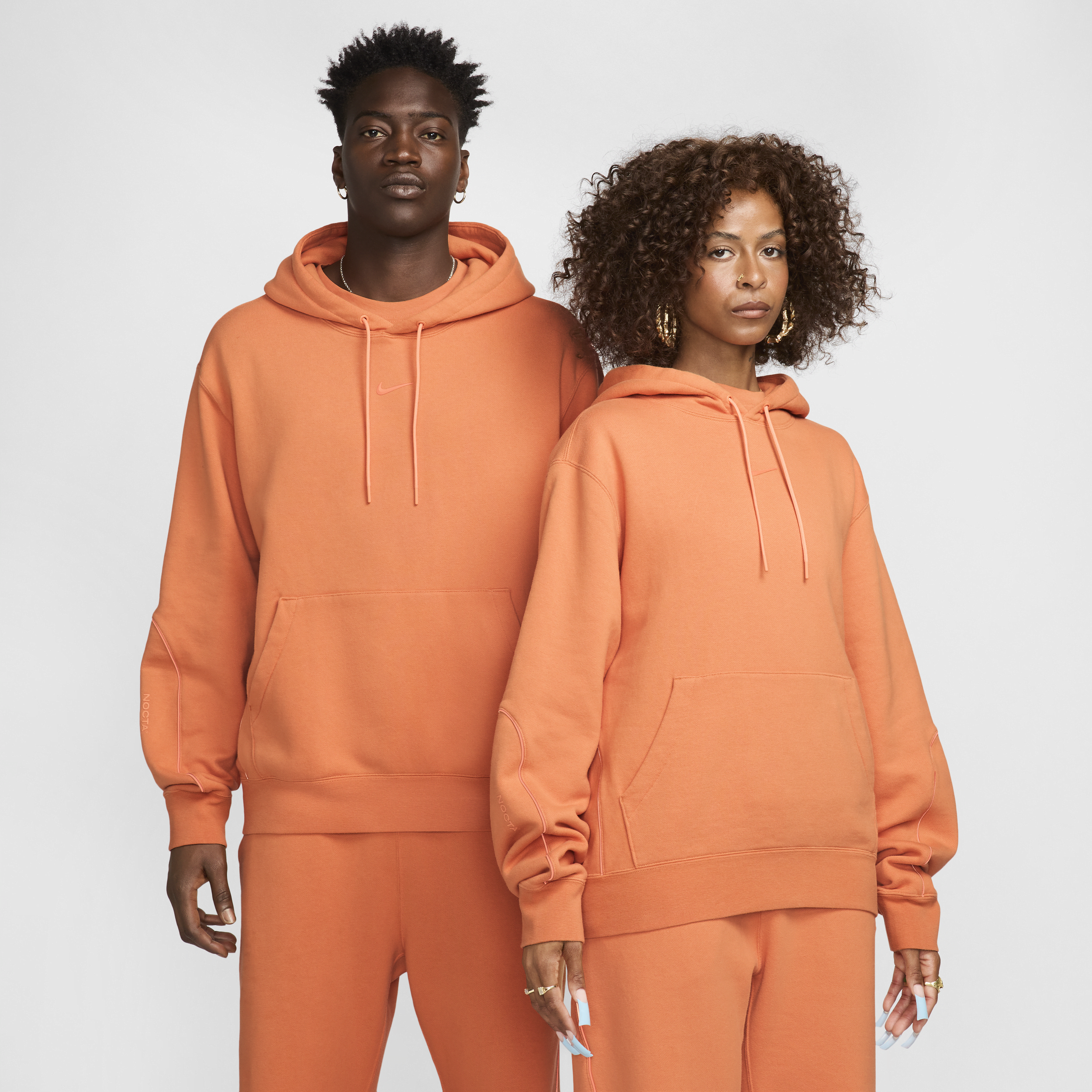 【ナイキ(NIKE)公式ストア】NOCTA NOCTA フリース CS パーカー FN7659-808 オレンジ 【ナイキ(NIKE)公式ストア】NOCTA NOCTA フリース CS パーカー FN7659-808 オレンジ
