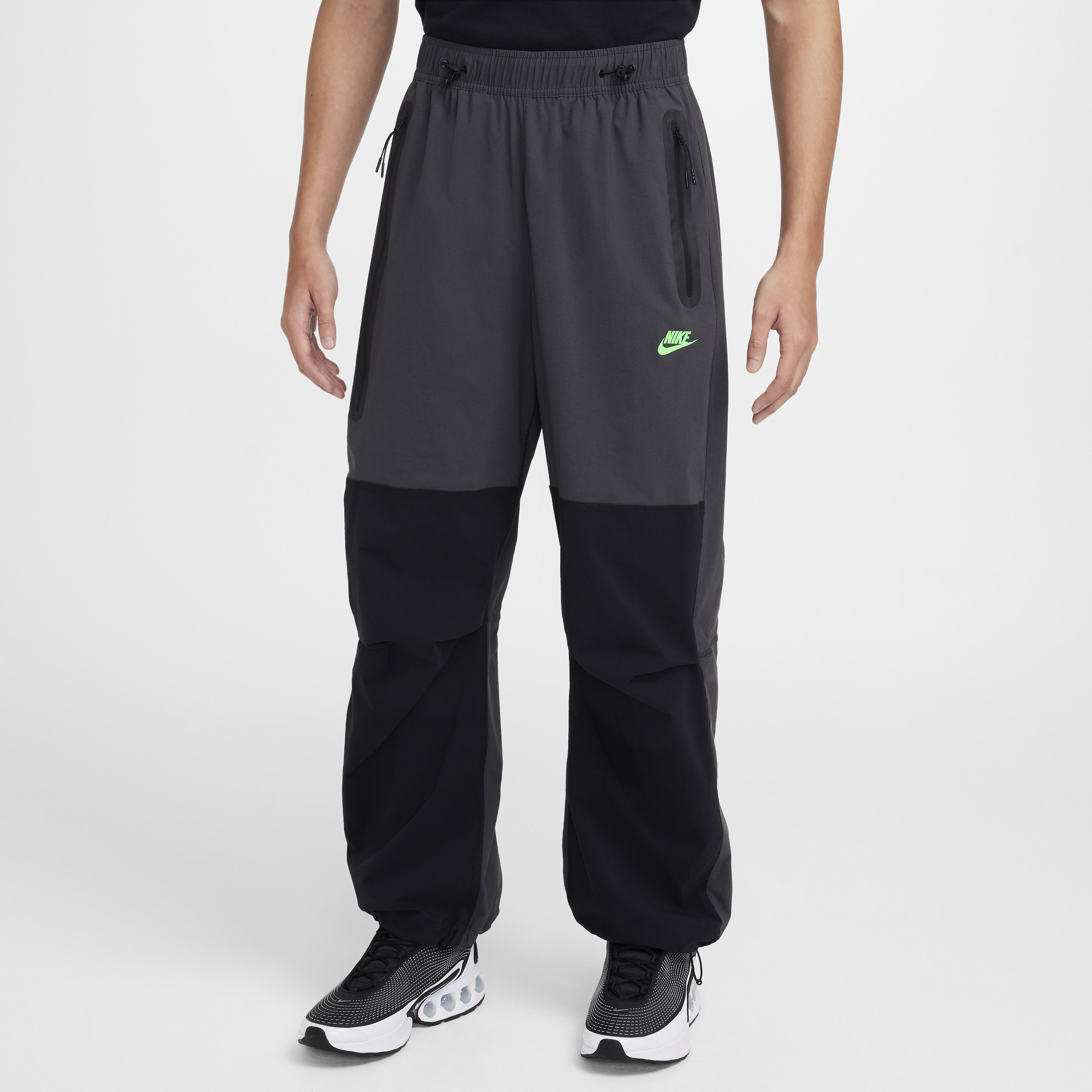 【ナイキ(NIKE)公式ストア】ナイキ テック メンズ ウーブン オープンヘム パンツ HM7159-060 グレー 【ナイキ(NIKE)公式ストア】ナイキ テック メンズ ウーブン オープンヘム パンツ HM7159-060 グレー