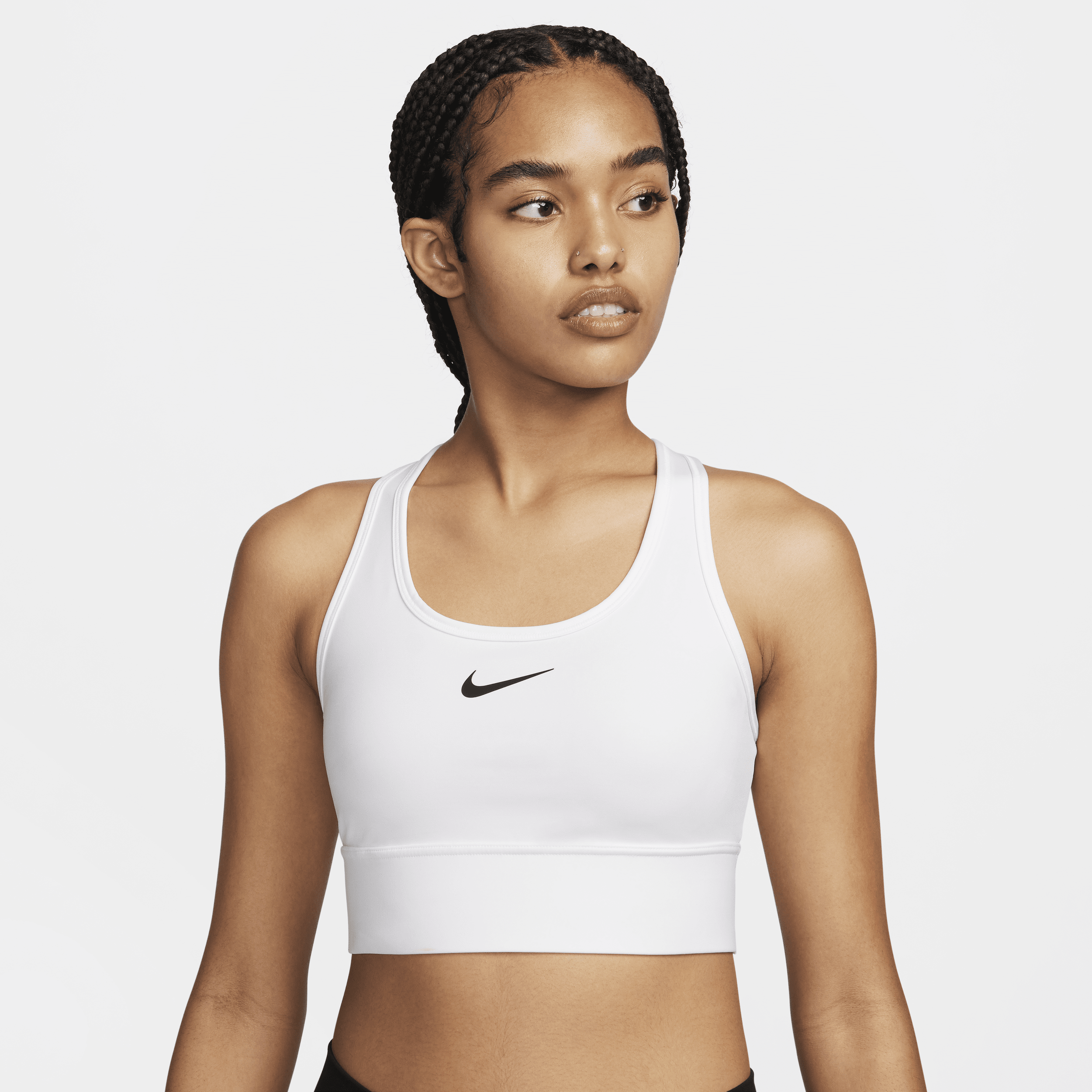 Nike Swoosh-sports-bh med indlæg og medium støtte til kvinder - hvid