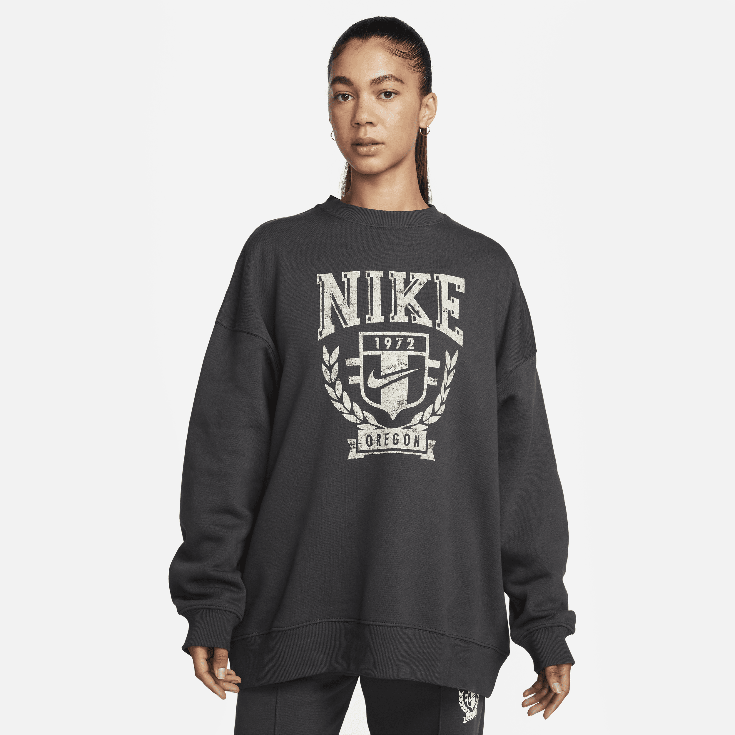 Overdimensioneret Nike Sportswear-sweatshirt i fleece med rund hals til kvinder - grå