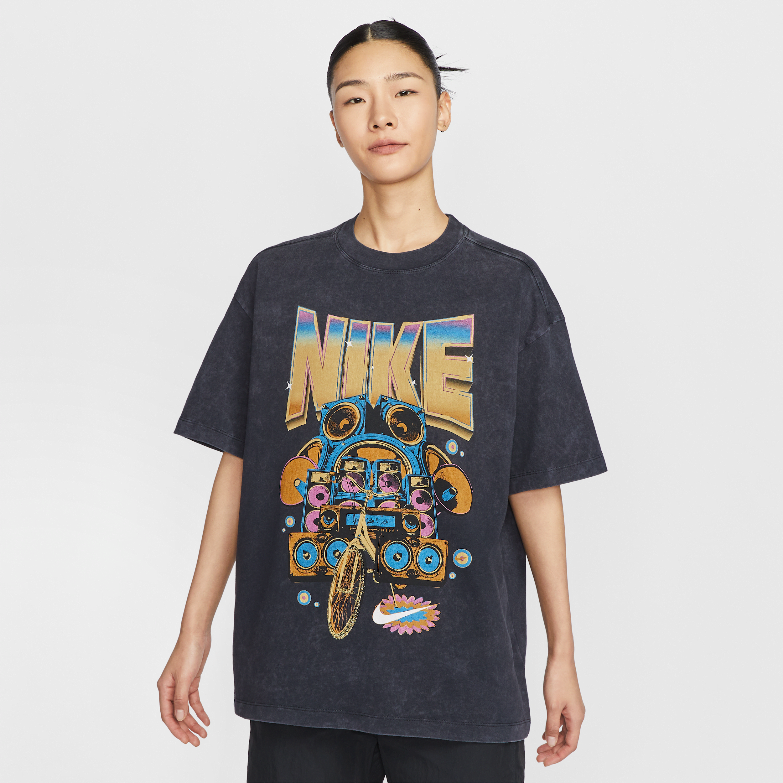 【ナイキ(NIKE)公式ストア】ナイキ スポーツウェア ウィメンズ オーバーサイズド ショートスリーブ Tシャツ HF9692-010 ブラック 【ナイキ(NIKE)公式ストア】ナイキ スポーツウェア ウィメンズ オーバーサイズド ショートスリーブ Tシャツ HF9692-010 ブラック
