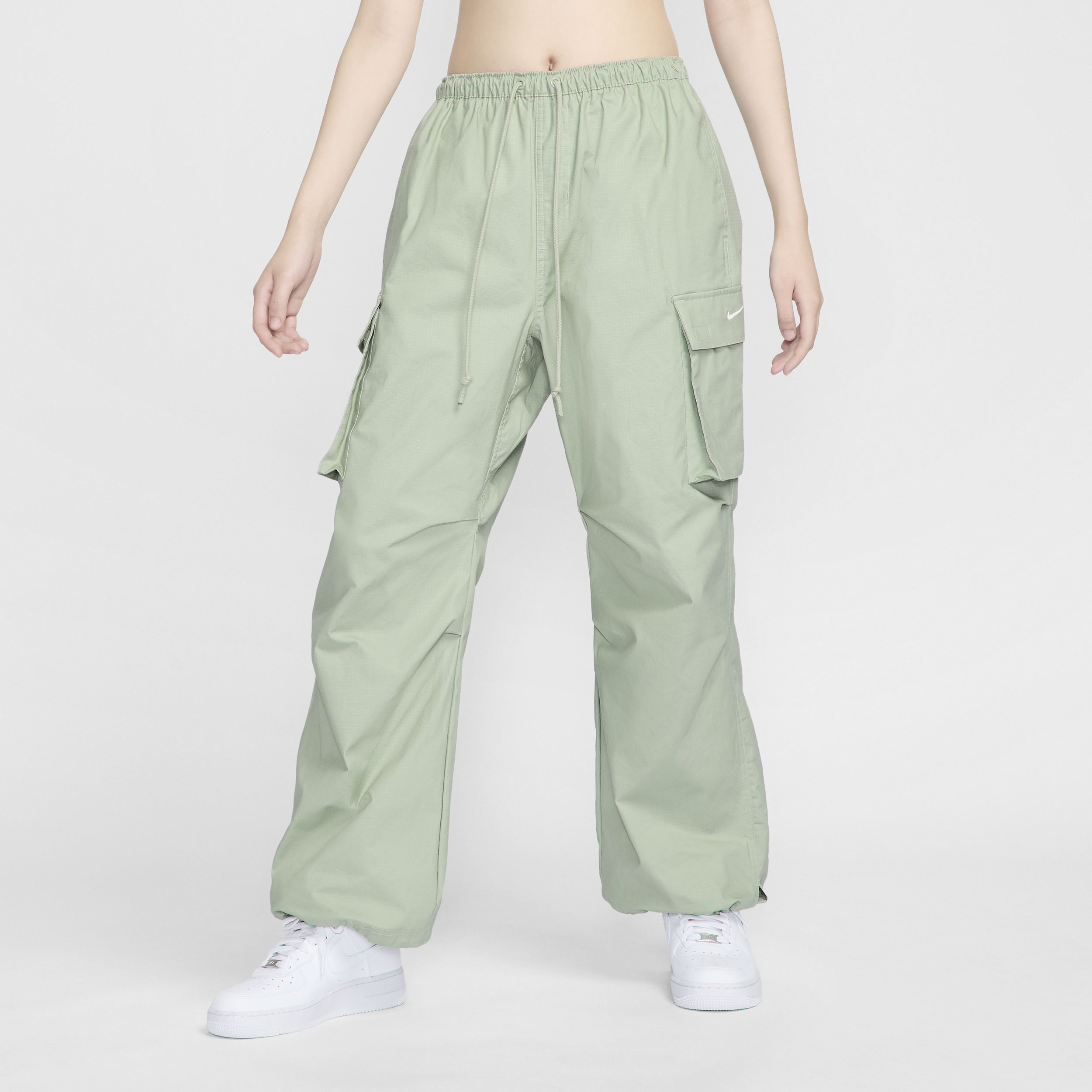 【ナイキ(NIKE)公式ストア】ナイキ スポーツウェア ウィメンズ ミッドライズ カーゴ パンツ FV7521-370 グリーン 【ナイキ(NIKE)公式ストア】ナイキ スポーツウェア ウィメンズ ミッドライズ カーゴ パンツ FV7521-370 グリーン