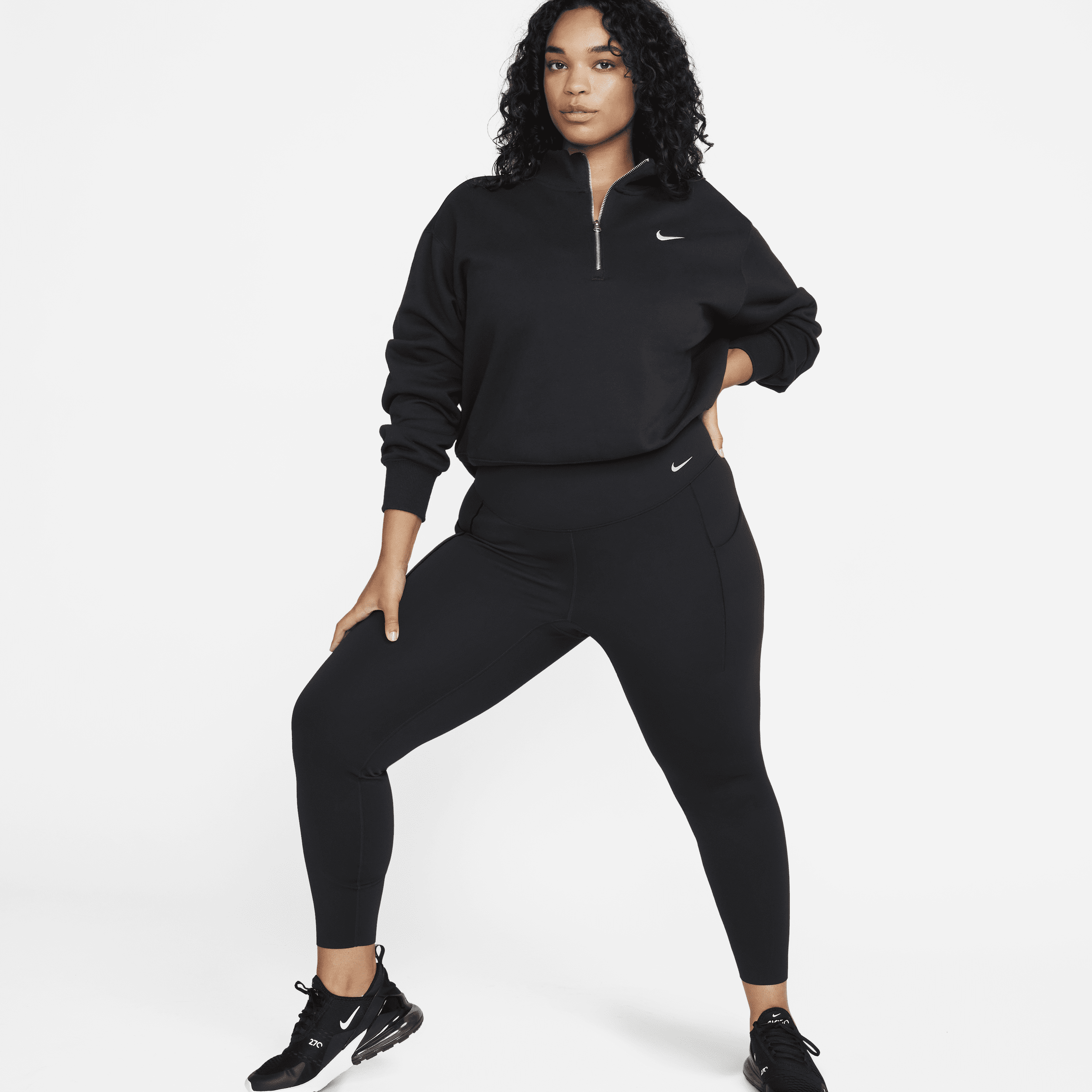 Nike Universa-leggings i fuld længde med medium støtte, høj talje og lommer til kvinder (plus size) - sort
