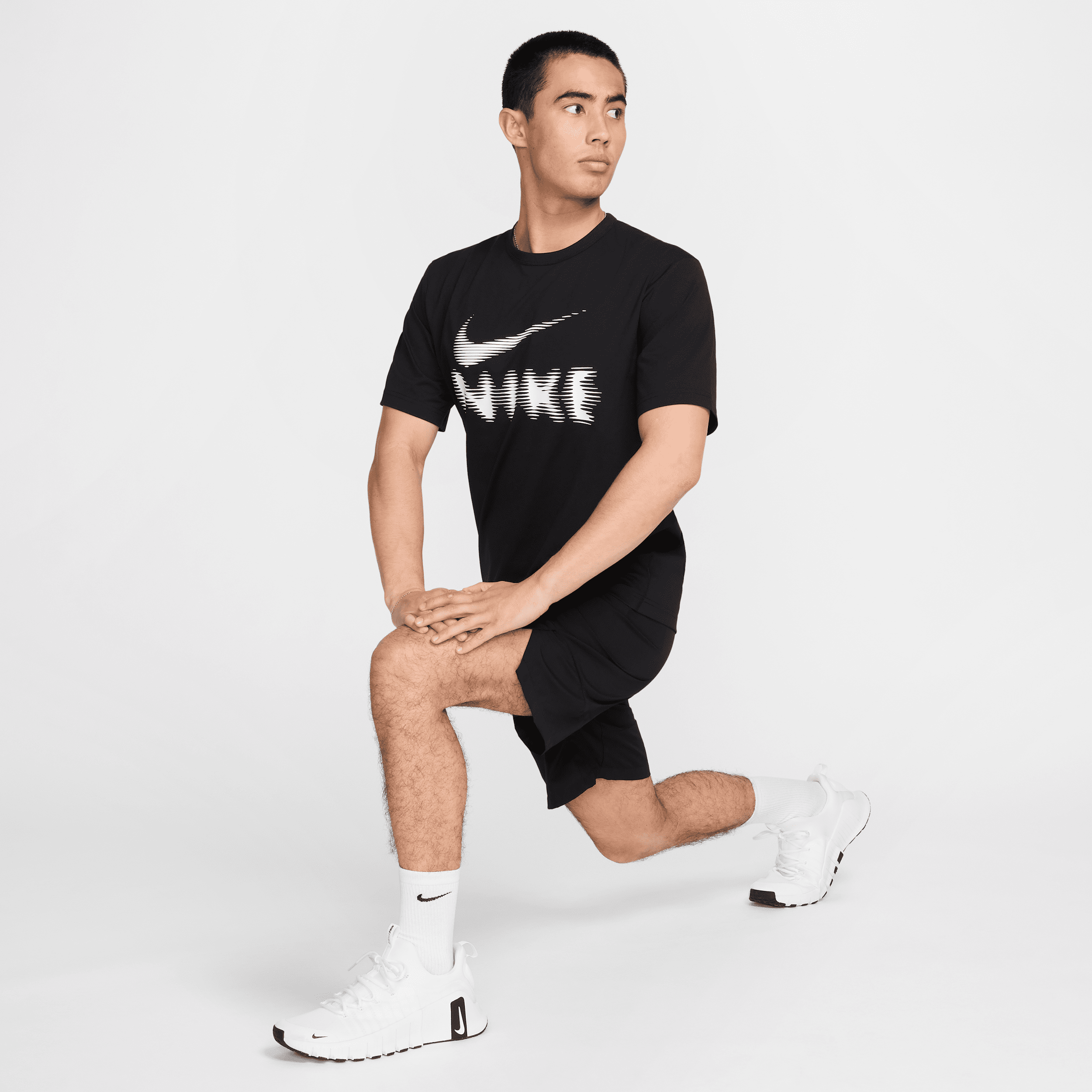 Nike Hyverse Men's Dri-FIT UV Versatile T-Shirt - Black
