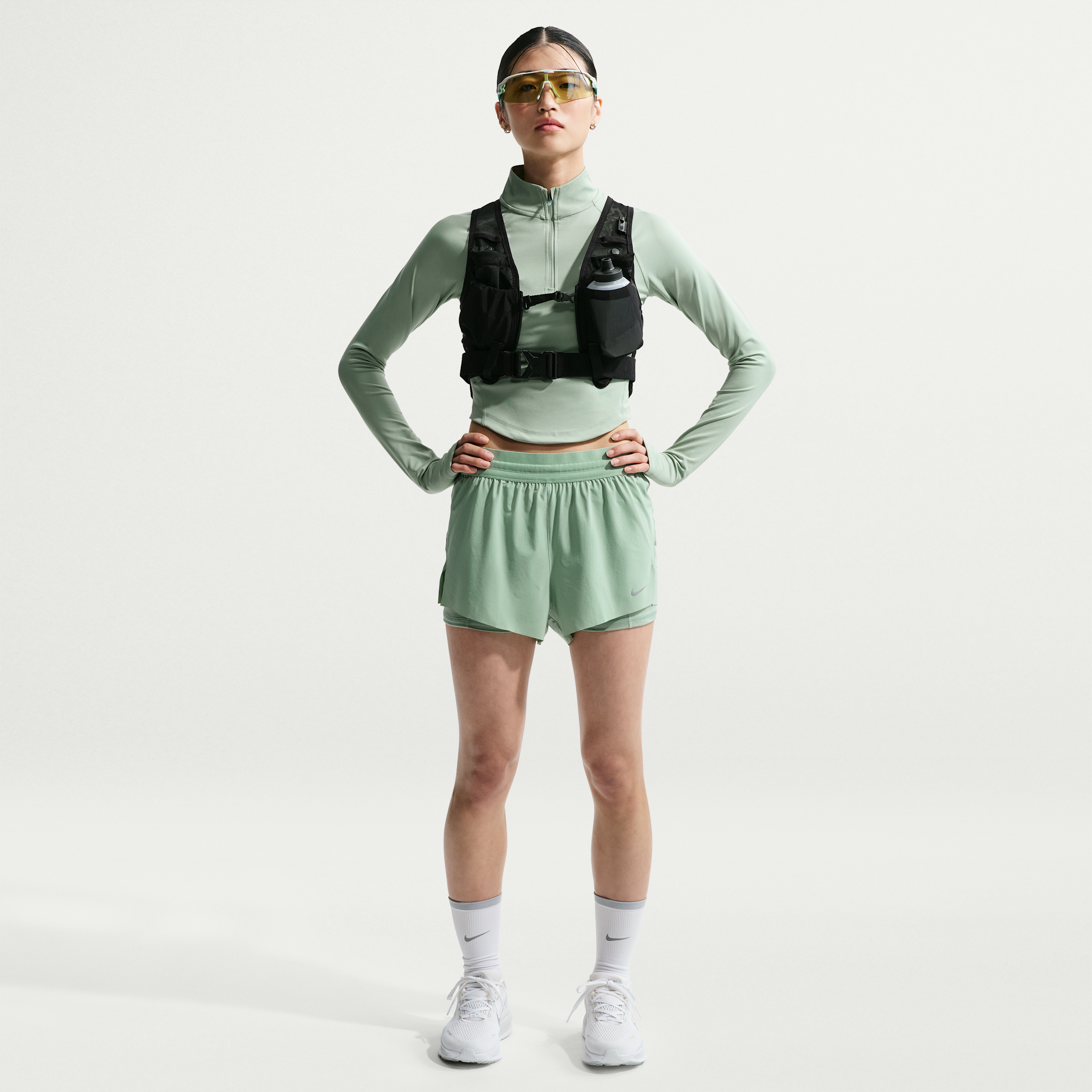 NikeSKIMS Airy ウィメンズ リラックスド ショートパンツ