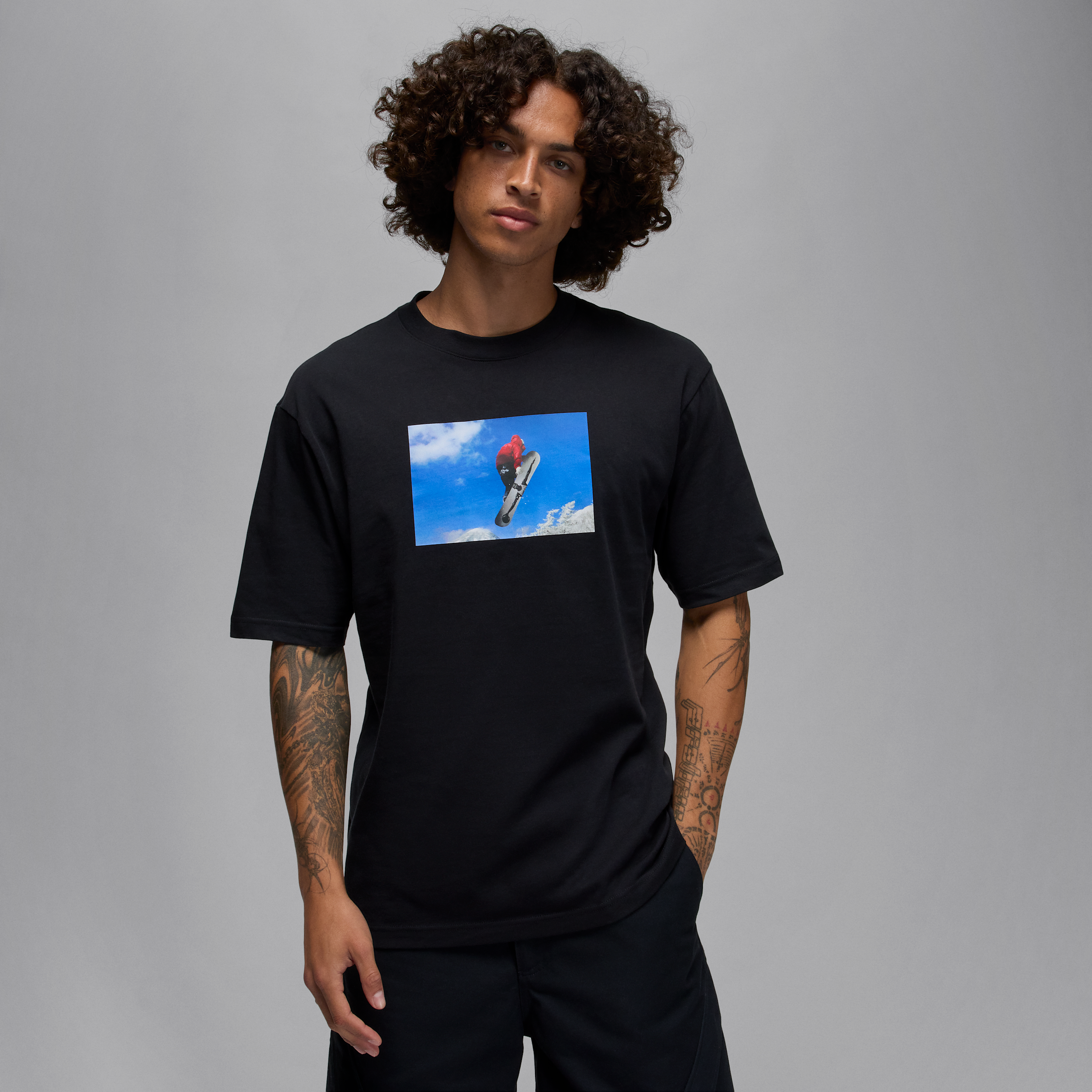 【ナイキ(NIKE)公式ストア】ジョーダン フライト メンズ マウンテンサイド Tシャツ IM6509-010 ブラック 【ナイキ(NIKE)公式ストア】ジョーダン フライト メンズ マウンテンサイド Tシャツ IM6509-010 ブラック