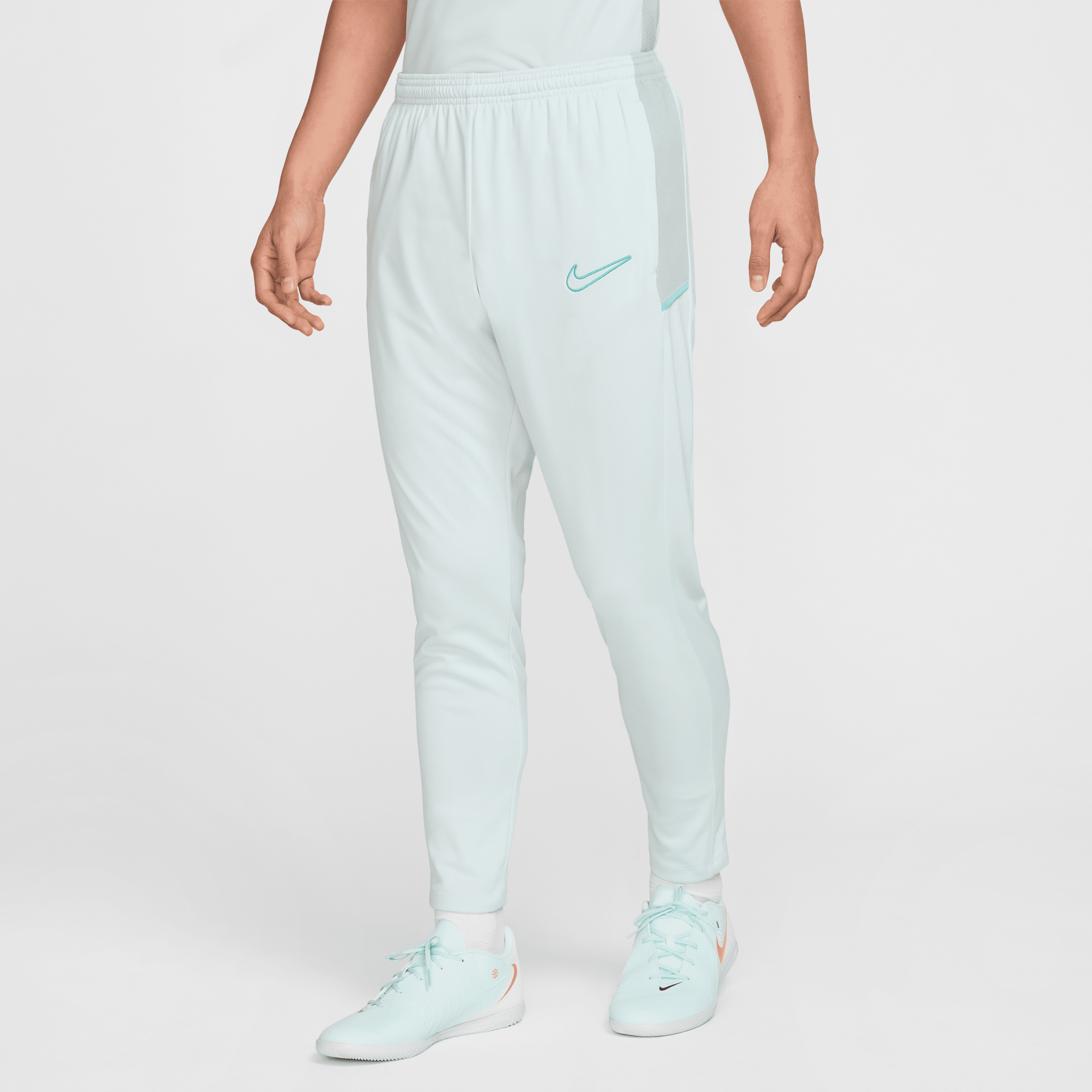 【ナイキ(NIKE)公式ストア】ナイキ アカデミー メンズ Dri-FIT サッカーパンツ HJ3777-025 グレー 【ナイキ(NIKE)公式ストア】ナイキ アカデミー メンズ Dri-FIT サッカーパンツ HJ3777-025 グレー