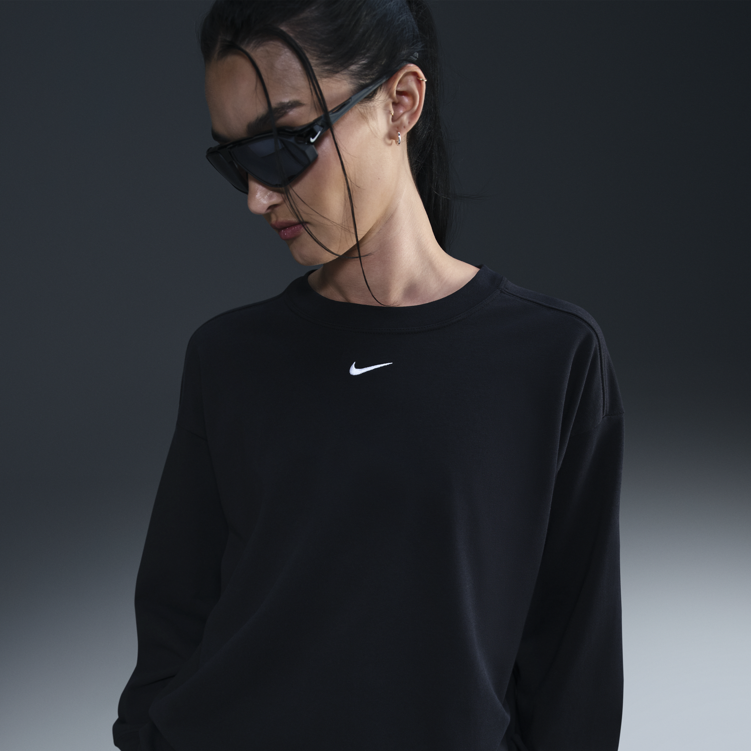 【ナイキ(NIKE)公式ストア】ナイキ スポーツウェア エッセンシャル ウィメンズ オーバーサイズド ロングスリーブ Tシャツ HF5321-010 ブラック 【ナイキ(NIKE)公式ストア】ナイキ スポーツウェア エッセンシャル ウィメンズ オーバーサイズド ロングスリーブ Tシャツ HF5321-010 ブラック