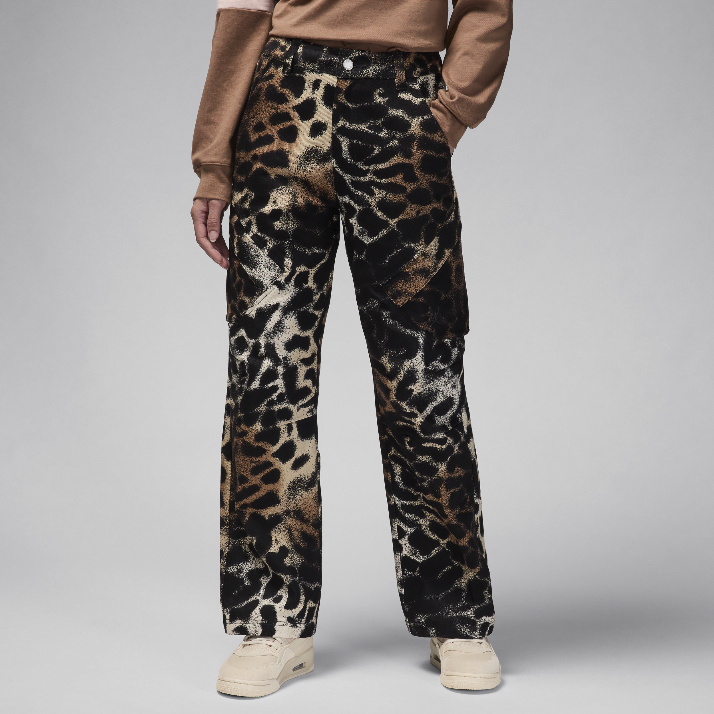 【ナイキ(NIKE)公式ストア】ジョーダン シカゴ ウィメンズ プリント パンツ FV7195-223 ブラウン 【ナイキ(NIKE)公式ストア】ジョーダン シカゴ ウィメンズ プリント パンツ FV7195-223 ブラウン