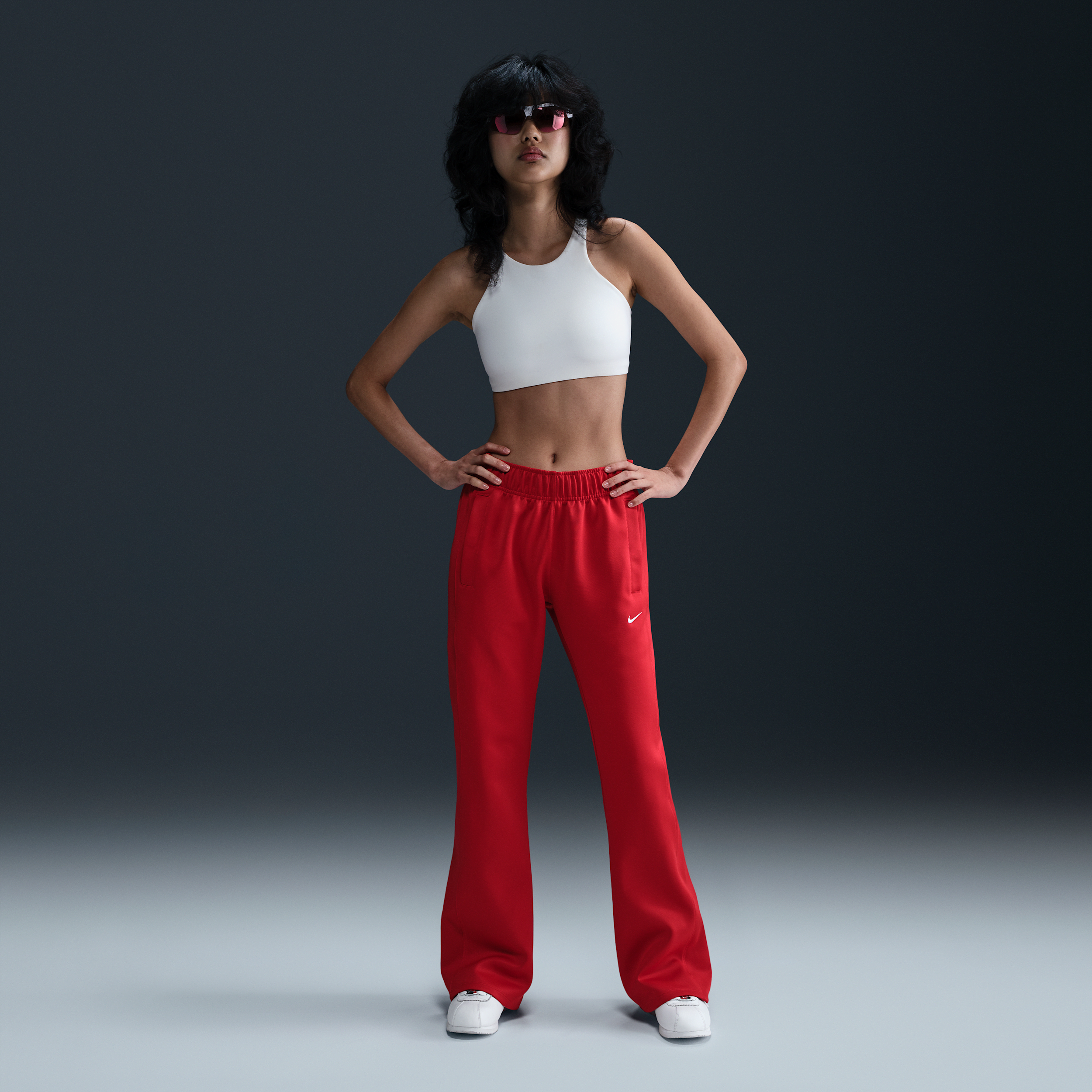 【ナイキ(NIKE)公式ストア】ナイキ スポーツウェア ウィンドランナー ウィメンズ スリム ミッドライズ ニット パンツ HJ1017-657 レッド 【ナイキ(NIKE)公式ストア】ナイキ スポーツウェア ウィンドランナー ウィメンズ スリム ミッドライズ ニット パンツ HJ1017-657 レッド