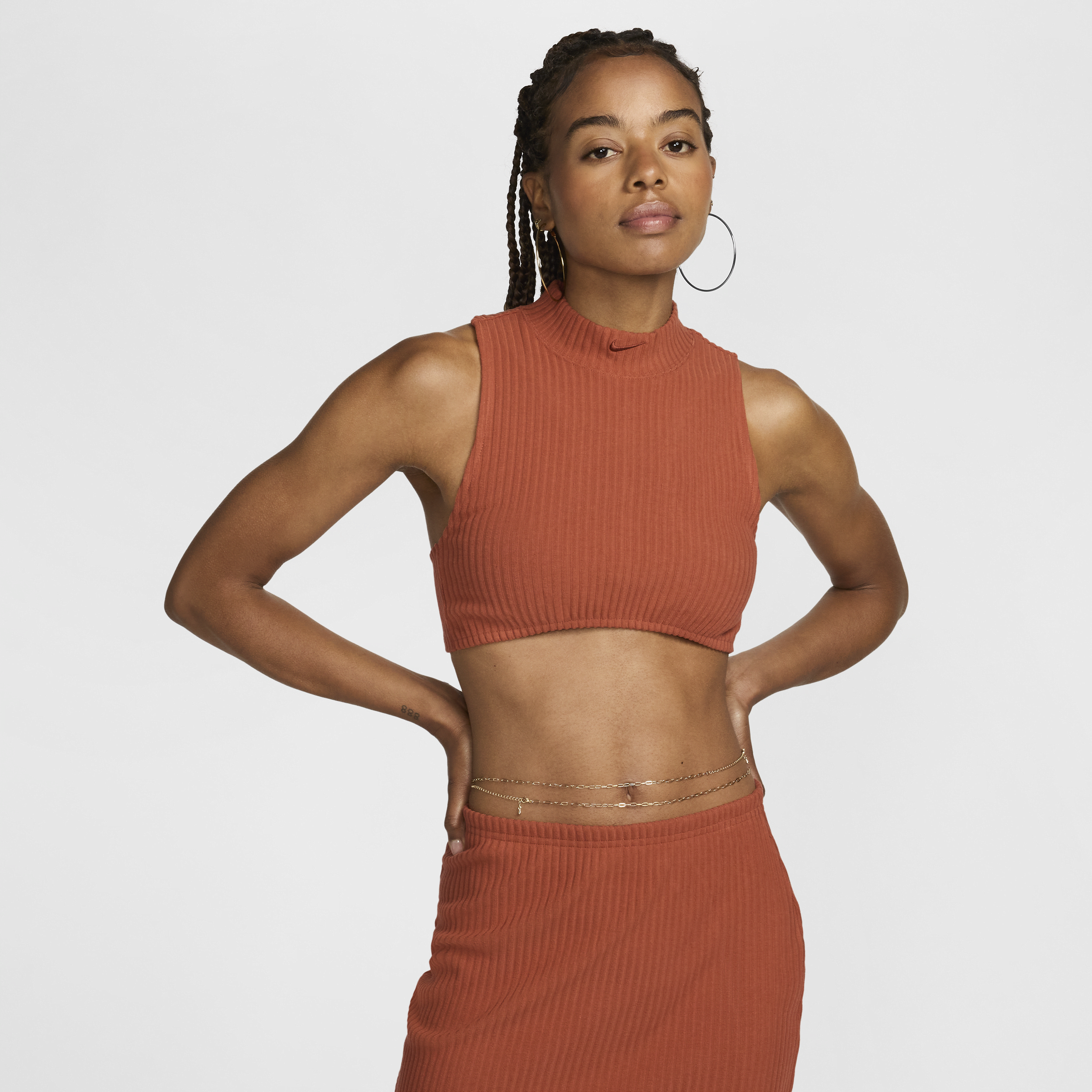 Nike Sportswear Chill Knit geribde korte tanktop met opstaande kraag voor dames - Oranje