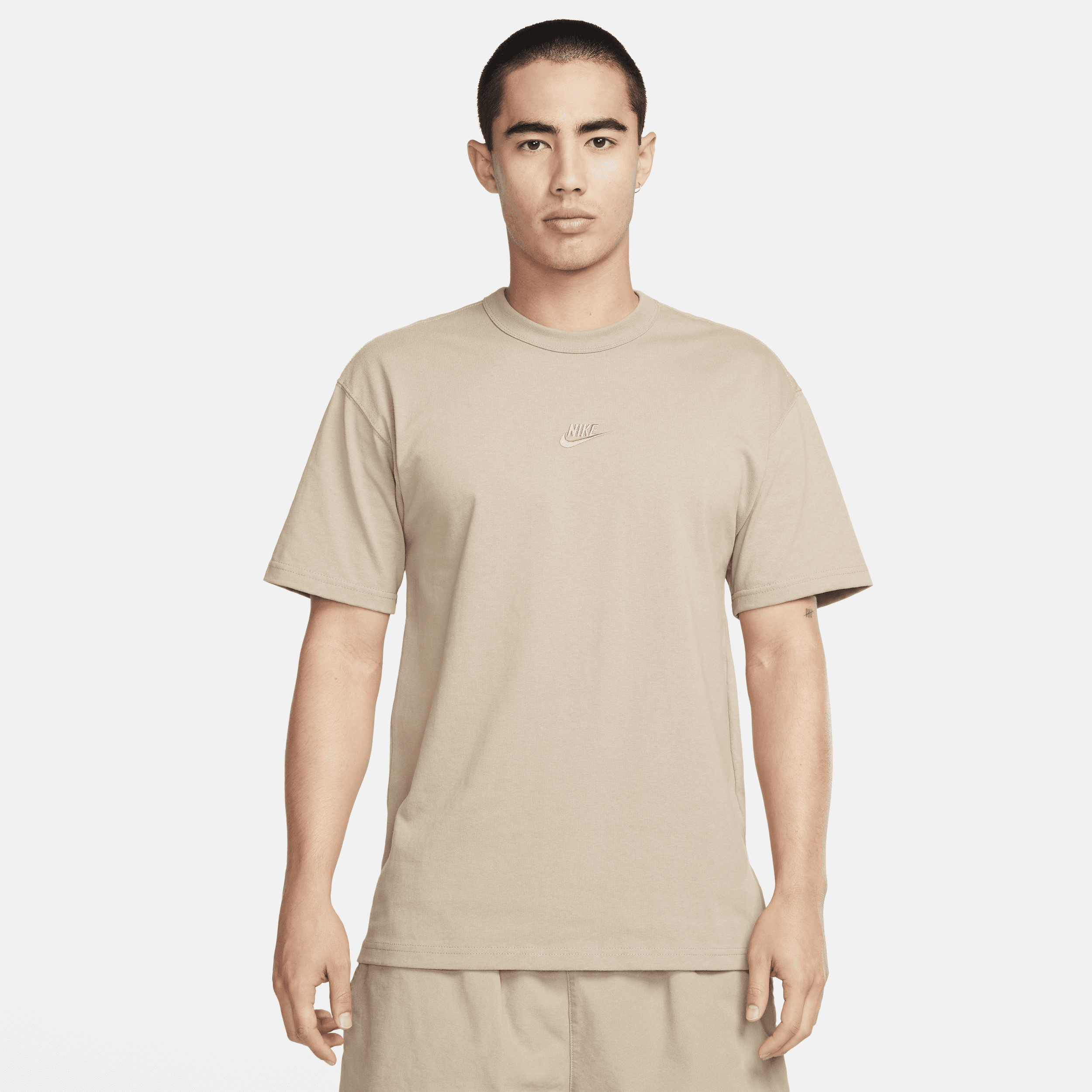 【ナイキ(NIKE)公式ストア】ナイキ スポーツウェア プレミアム エッセンシャル メンズ Tシャツ DO7393-247 ブラウン 【ナイキ(NIKE)公式ストア】ナイキ スポーツウェア プレミアム エッセンシャル メンズ Tシャツ DO7393-247 ブラウン