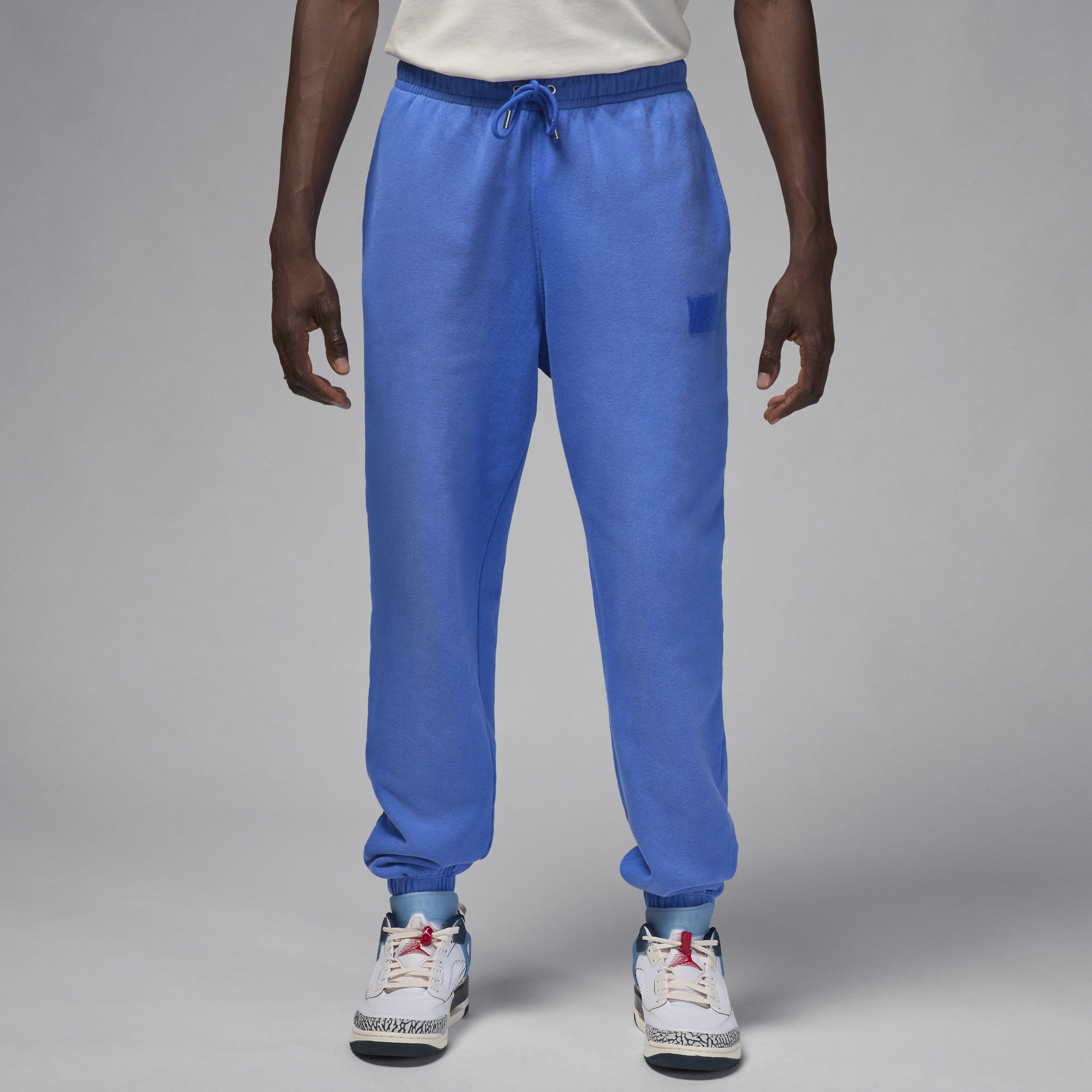 【ナイキ(NIKE)公式ストア】ジョーダン フライト フリース メンズパンツ FV7253-480 ブルー 【ナイキ(NIKE)公式ストア】ジョーダン フライト フリース メンズパンツ FV7253-480 ブルー