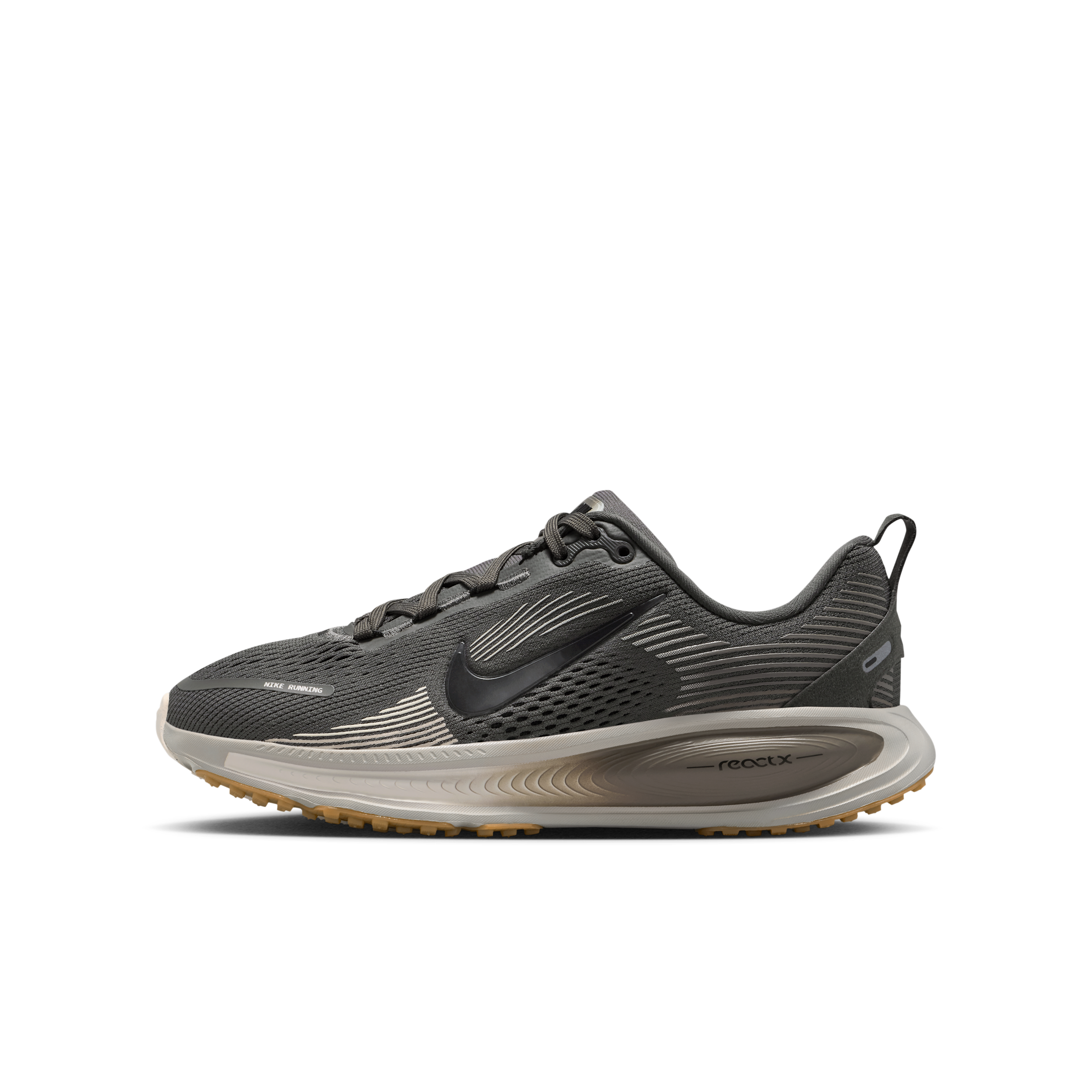 【ナイキ（NIKE）公式ストア】ナイキ ボメロ 18 ジュニア ロード ランニングシューズ HQ2157-200 ブラウン