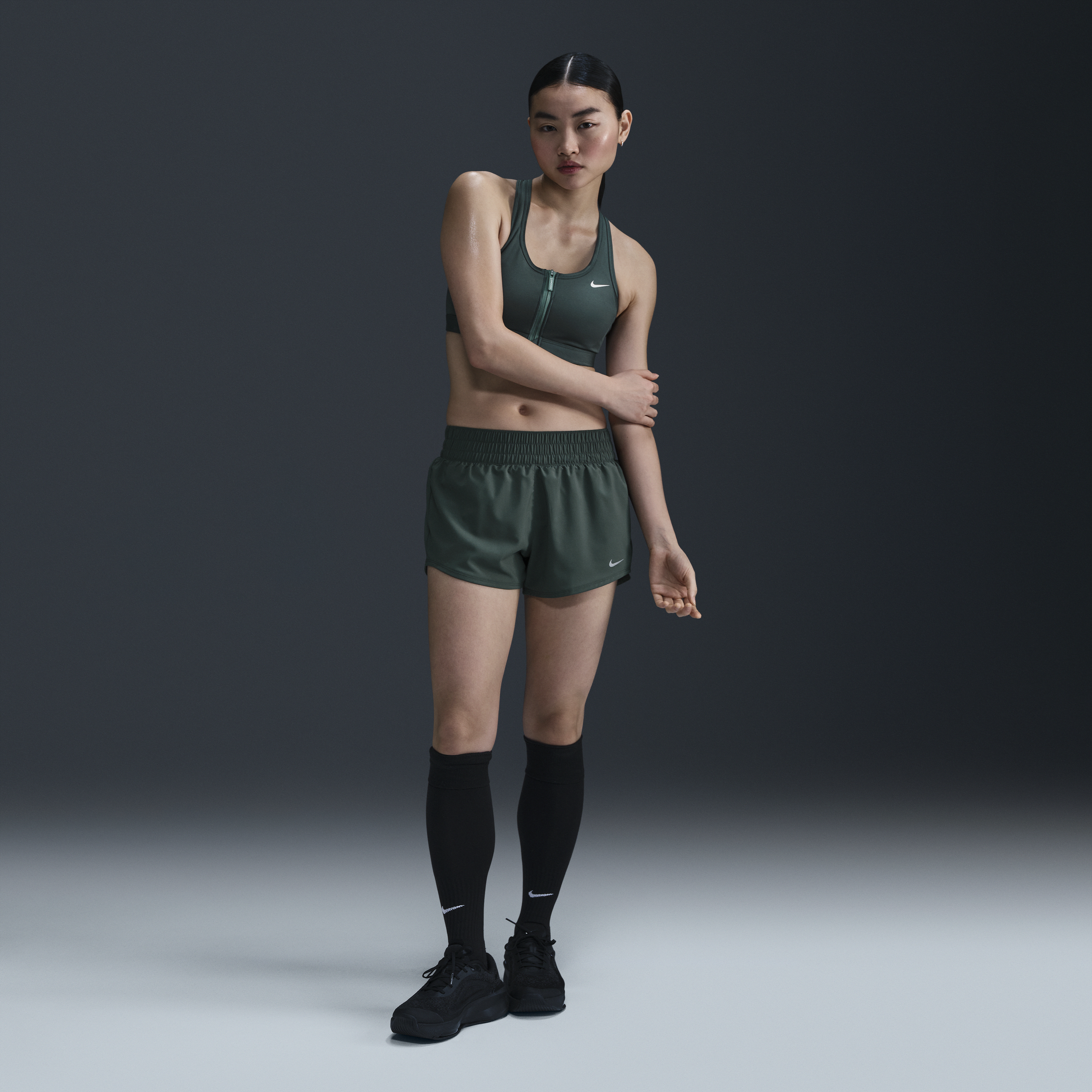 【ナイキ(NIKE)公式ストア】ナイキ Dri-FIT ワン ウィメンズ ミッドライズ 8cm ブリーフラインド ショートパンツ DX6011-338 グリーン 【ナイキ(NIKE)公式ストア】ナイキ Dri-FIT ワン ウィメンズ ミッドライズ 8cm ブリーフラインド ショートパンツ DX6011-338 グリーン