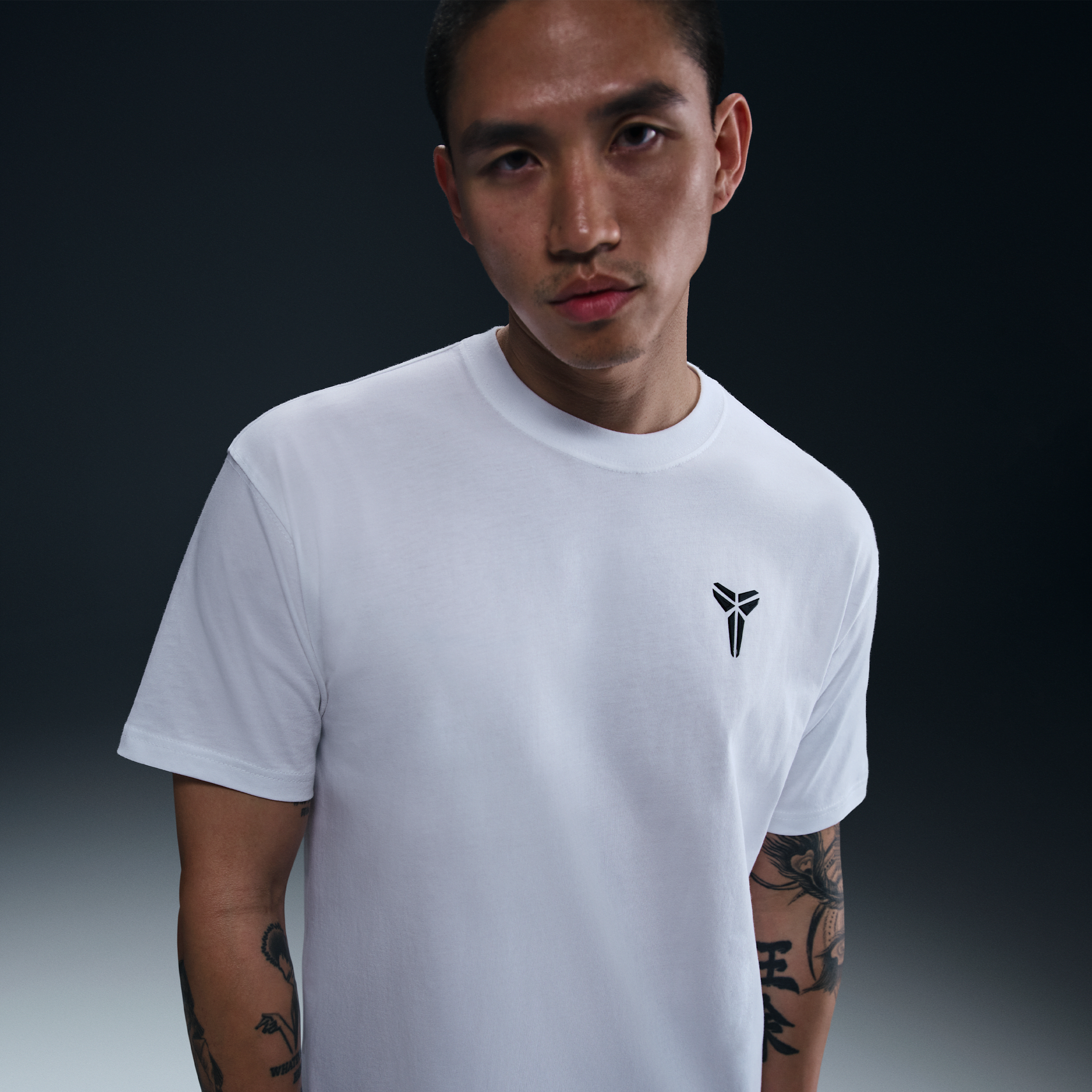 【ナイキ(NIKE)公式ストア】コービー メンズ バスケットボール Tシャツ HJ3319-100 ホワイト 【ナイキ(NIKE)公式ストア】コービー メンズ バスケットボール Tシャツ HJ3319-100 ホワイト