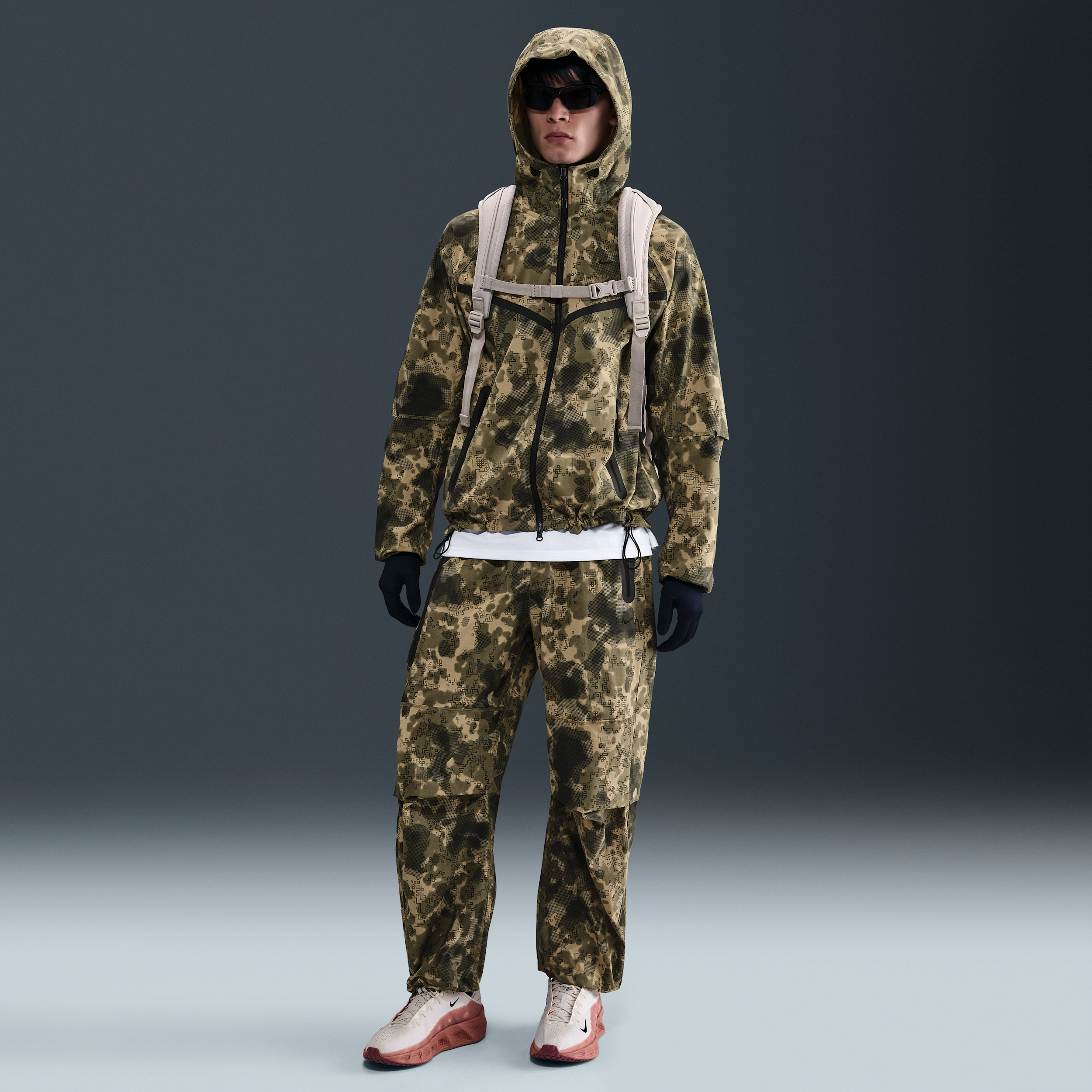 【ナイキ(NIKE)公式ストア】ナイキ テック メンズ Dri-FIT ウーブン カモ ルーズフィット パンツ HV0973-210 ブラウン 【ナイキ(NIKE)公式ストア】ナイキ テック メンズ Dri-FIT ウーブン カモ ルーズフィット パンツ HV0973-210 ブラウン