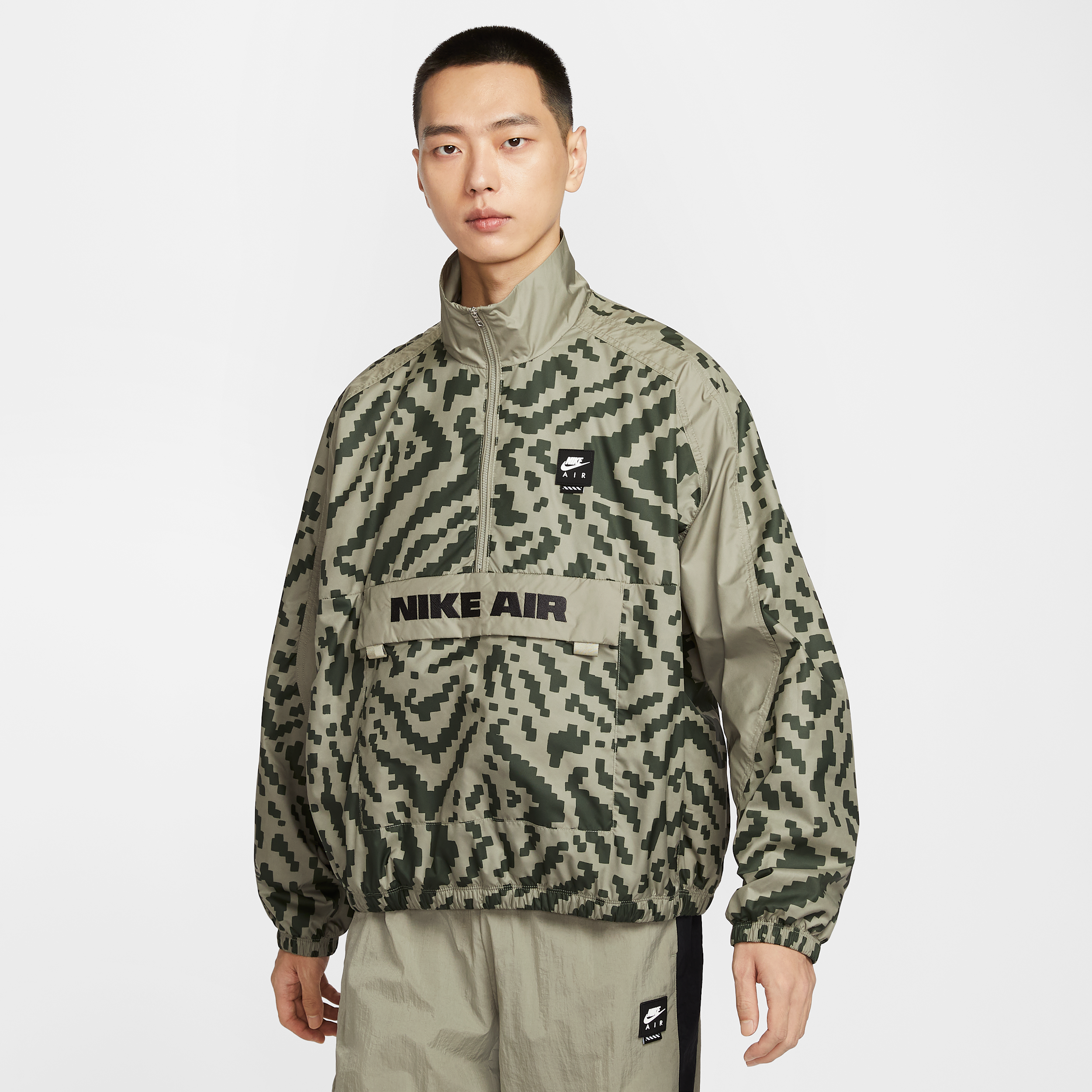 【ナイキ(NIKE)公式ストア】ナイキ エア メンズ ハーフジップ ジャケット HV0879-320 グリーン 【ナイキ(NIKE)公式ストア】ナイキ エア メンズ ハーフジップ ジャケット HV0879-320 グリーン