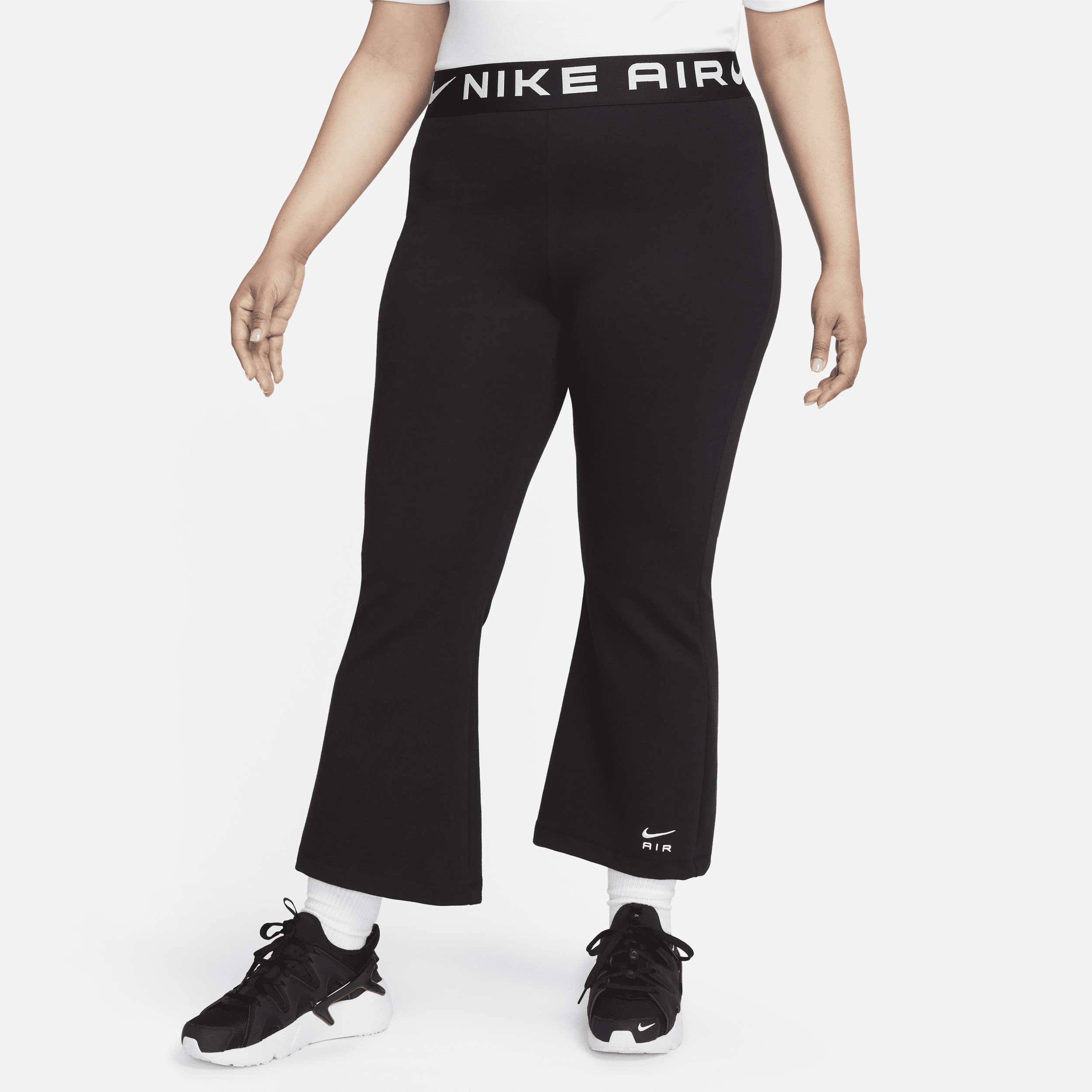 Højtaljede Nike Sportswear Air-leggings til kvinder (plus size) - sort