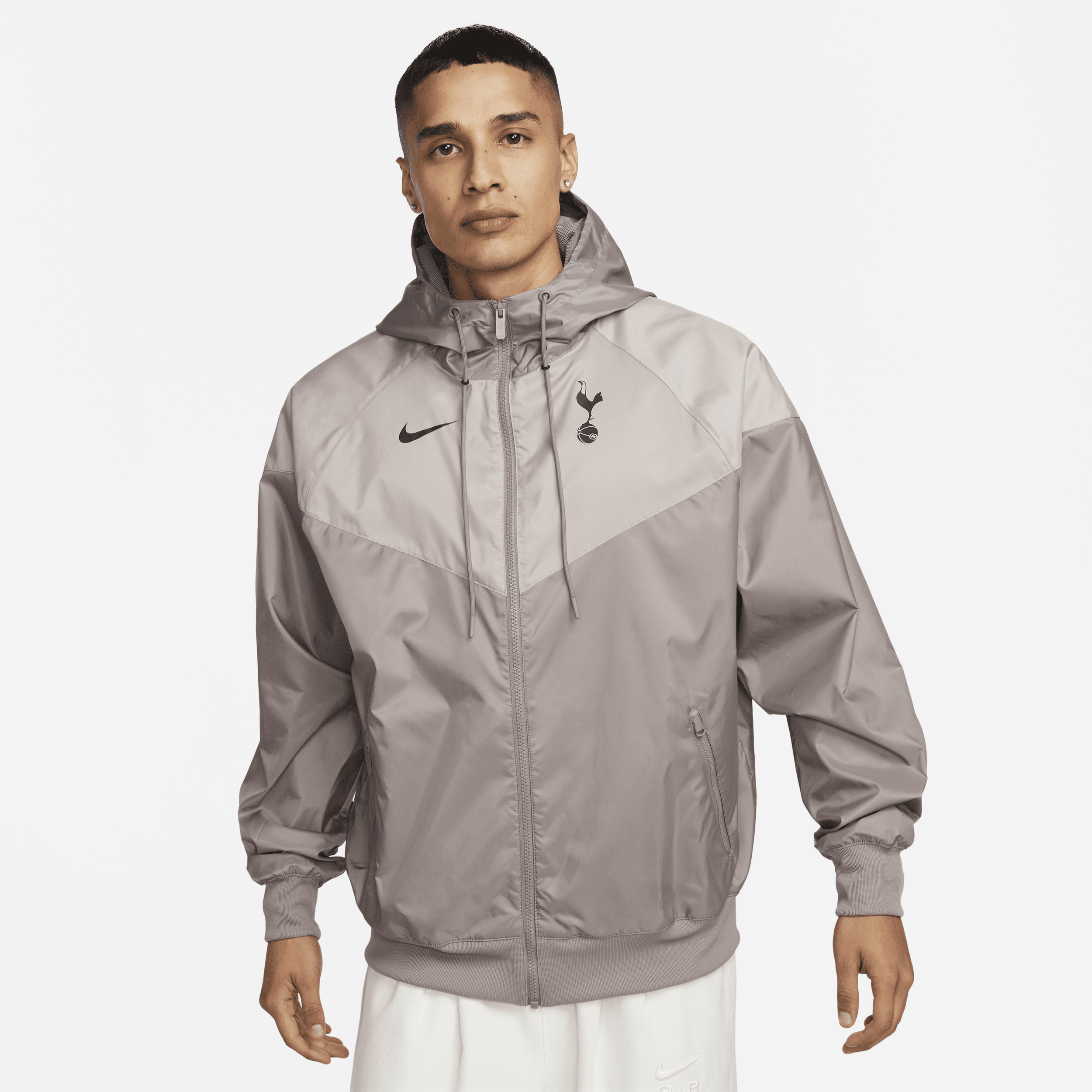 Tottenham Hotspur Sport Essentials Windrunner Nike voetbaljack met capuchon voor heren - Bruin