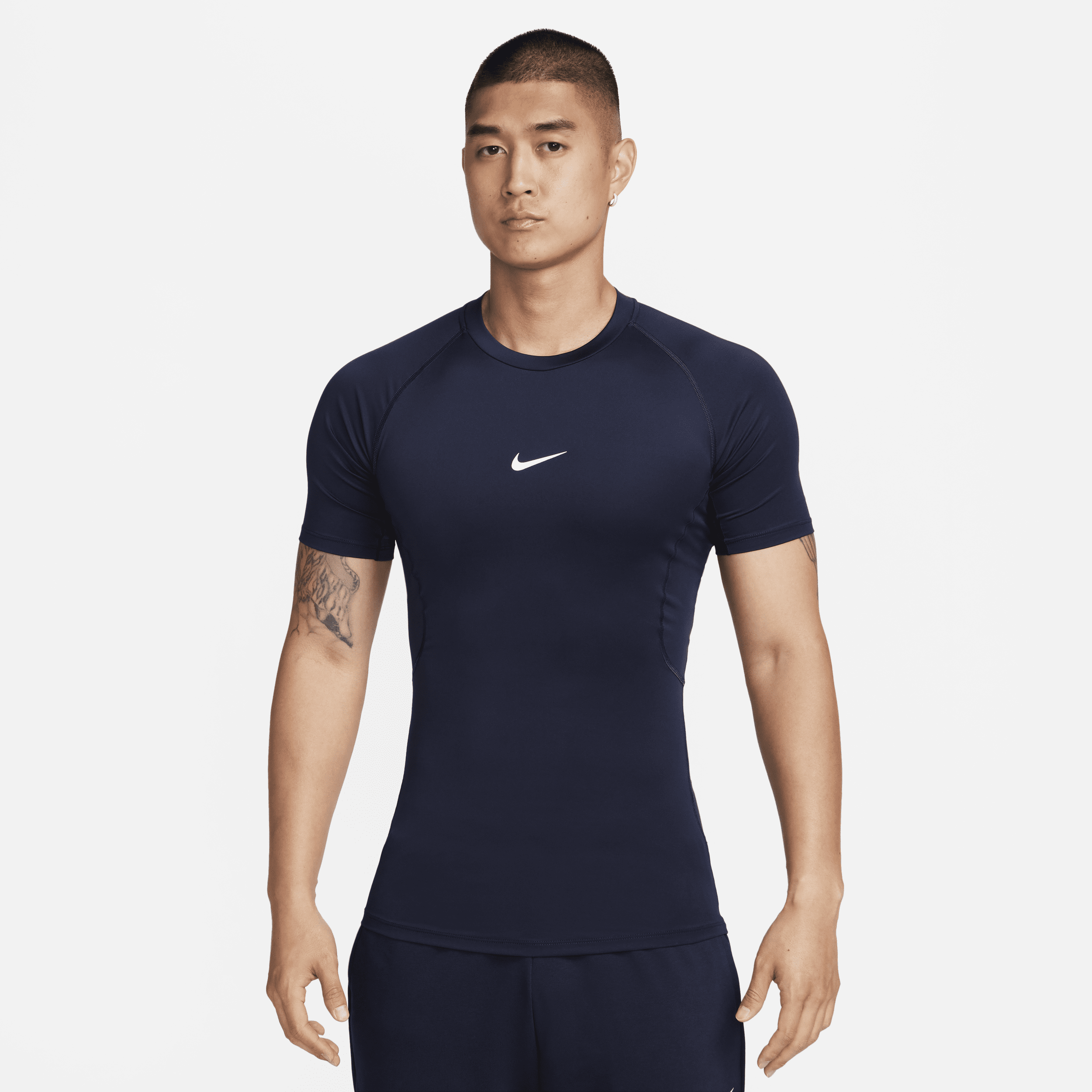 【ナイキ(NIKE)公式ストア】ナイキ プロ メンズ Dri-FIT タイト ショートスリーブ フィットネストップ FB7933-451 ブルー 【ナイキ(NIKE)公式ストア】ナイキ プロ メンズ Dri-FIT タイト ショートスリーブ フィットネストップ FB7933-451 ブルー
