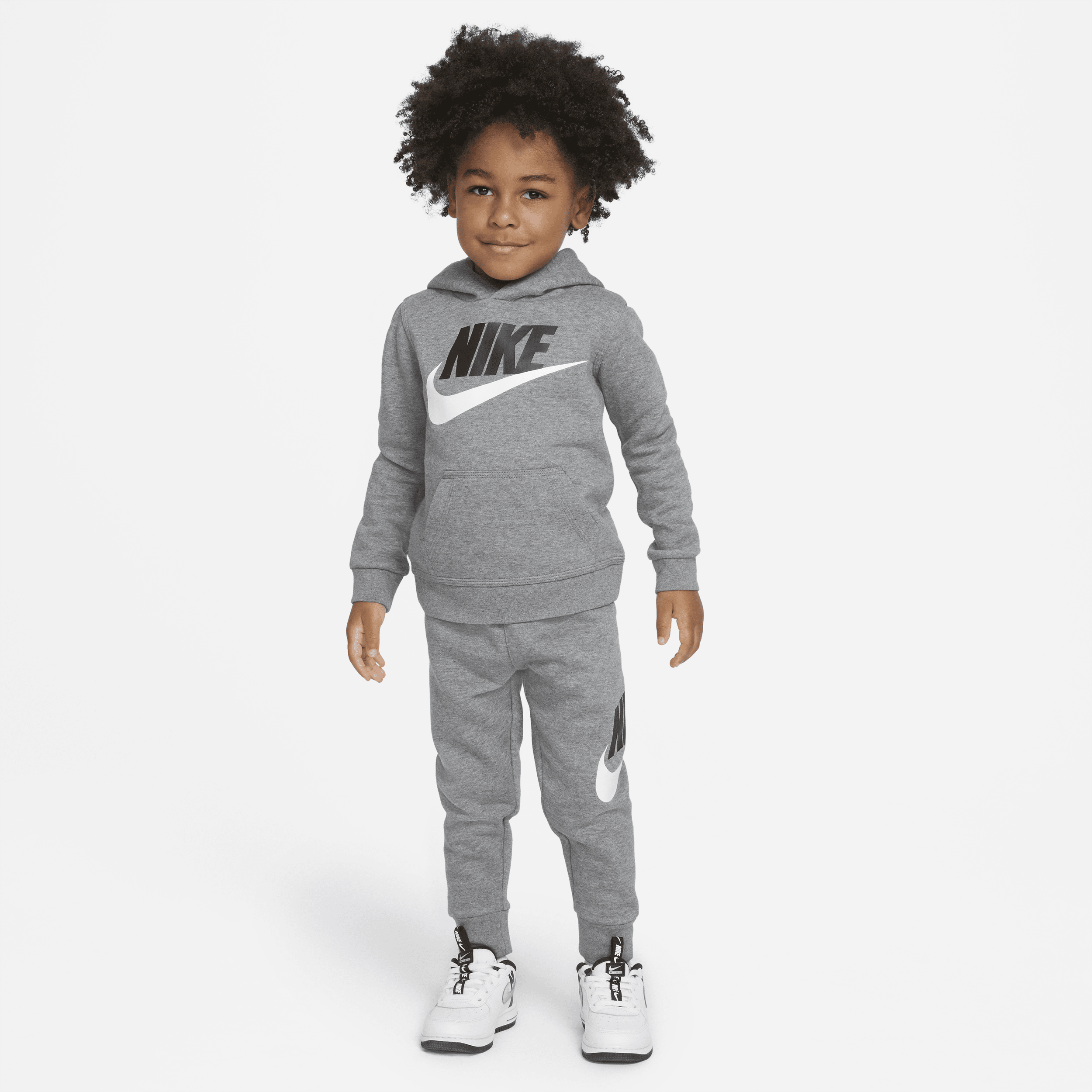 Nike-sæt med hættetrøje og joggers til småbørn - grå