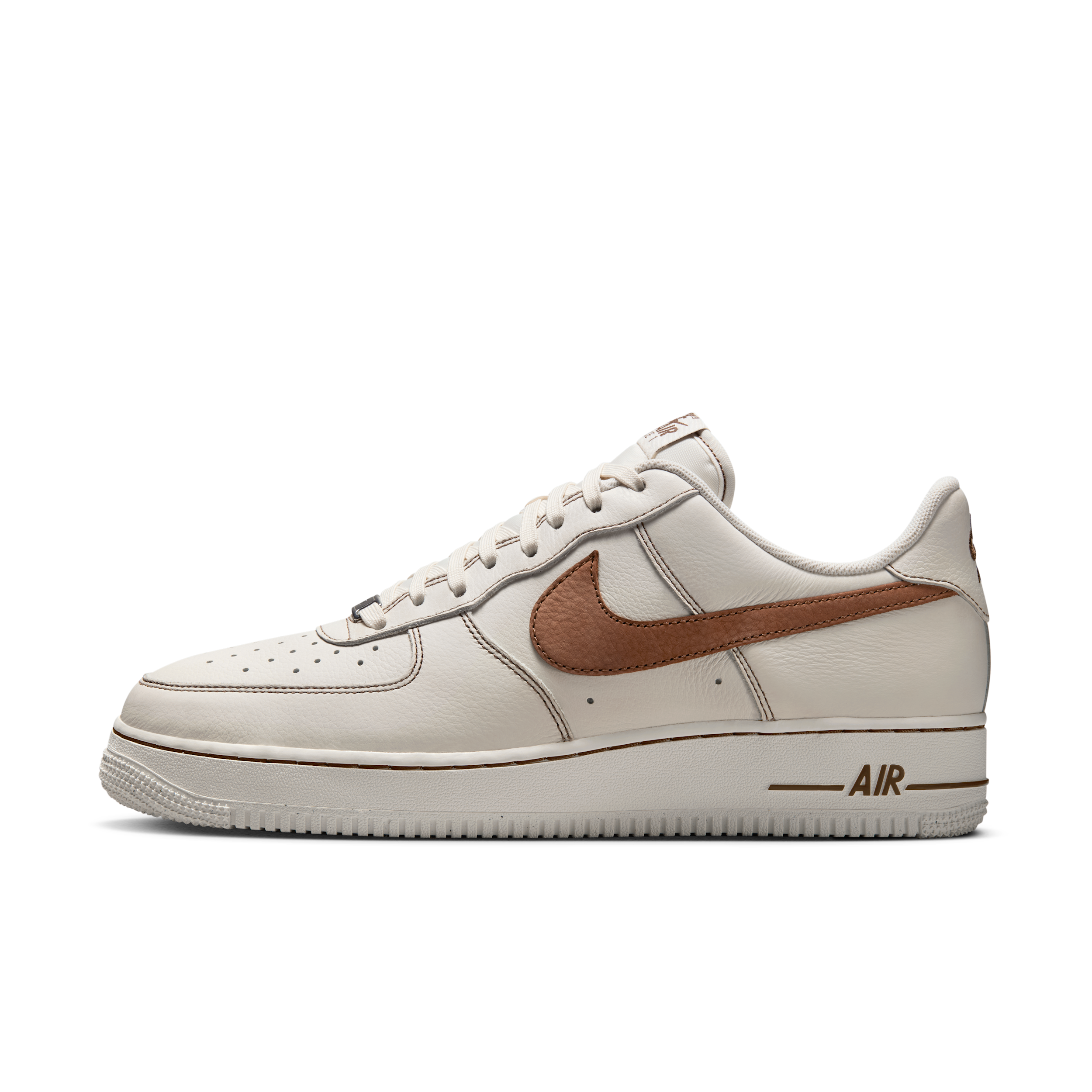 【ナイキ(NIKE)公式ストア】ナイキ エア フォース 1 '07 LV8 メンズシューズ HQ2037-101 ホワイト 【ナイキ(NIKE)公式ストア】ナイキ エア フォース 1 '07 LV8 メンズシューズ HQ2037-101 ホワイト
