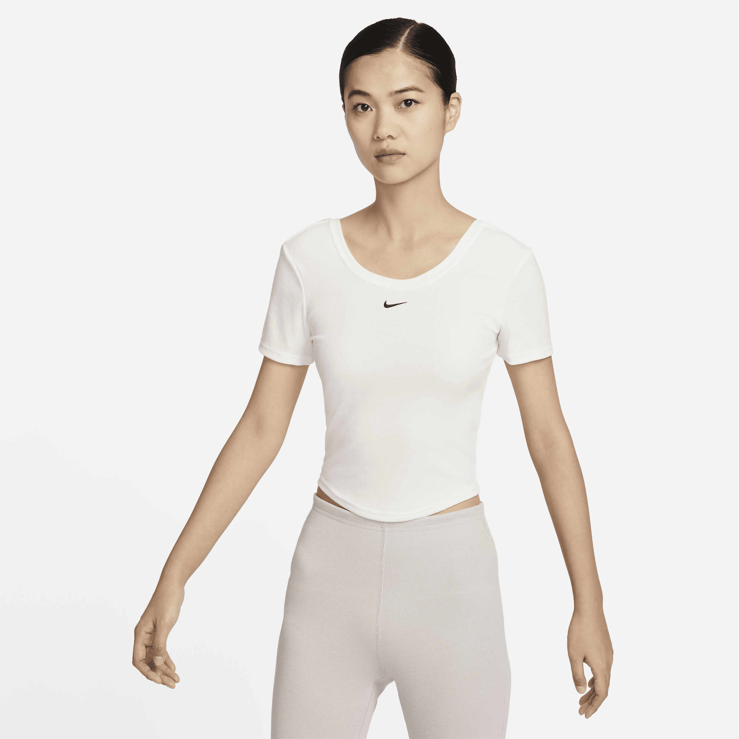 【ナイキ(NIKE)公式ストア】ナイキ スポーツウェア チル ニット ウィメンズ タイト スクープバック ショートスリーブ ミニリブ トップ FN3665-133 ホワイト 【ナイキ(NIKE)公式ストア】ナイキ スポーツウェア チル ニット ウィメンズ タイト スクープバック ショートスリーブ ミニリブ トップ FN3665-133 ホワイト