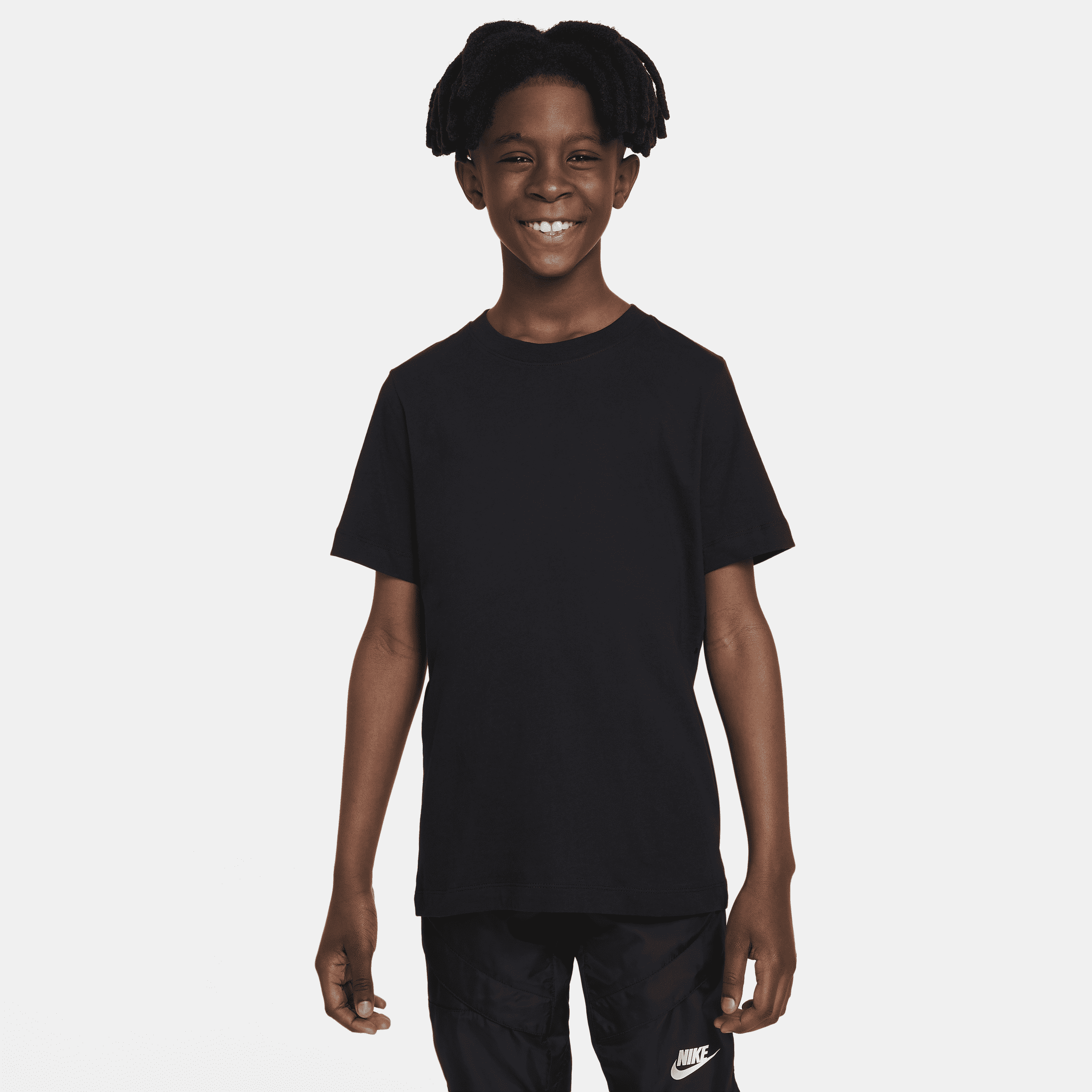 【ナイキ(NIKE)公式ストア】ナイキ ジュニア ショートスリーブ Tシャツ DM6922-010 ブラック 【ナイキ(NIKE)公式ストア】ナイキ ジュニア ショートスリーブ Tシャツ DM6922-010 ブラック