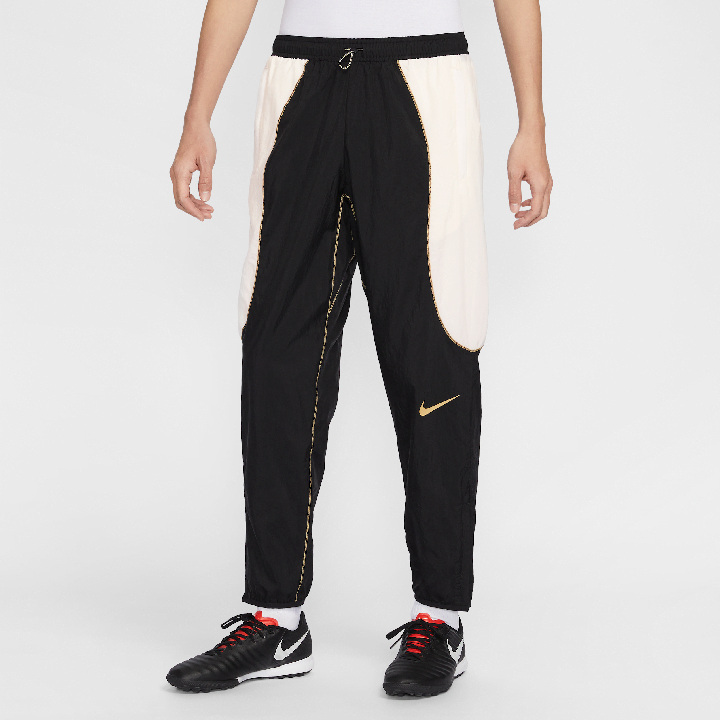 【ナイキ(NIKE)公式ストア】ナイキ ストライク+ メンズ 撥水 サッカーパンツ HJ3805-013 ブラック 【ナイキ(NIKE)公式ストア】ナイキ ストライク+ メンズ 撥水 サッカーパンツ HJ3805-013 ブラック
