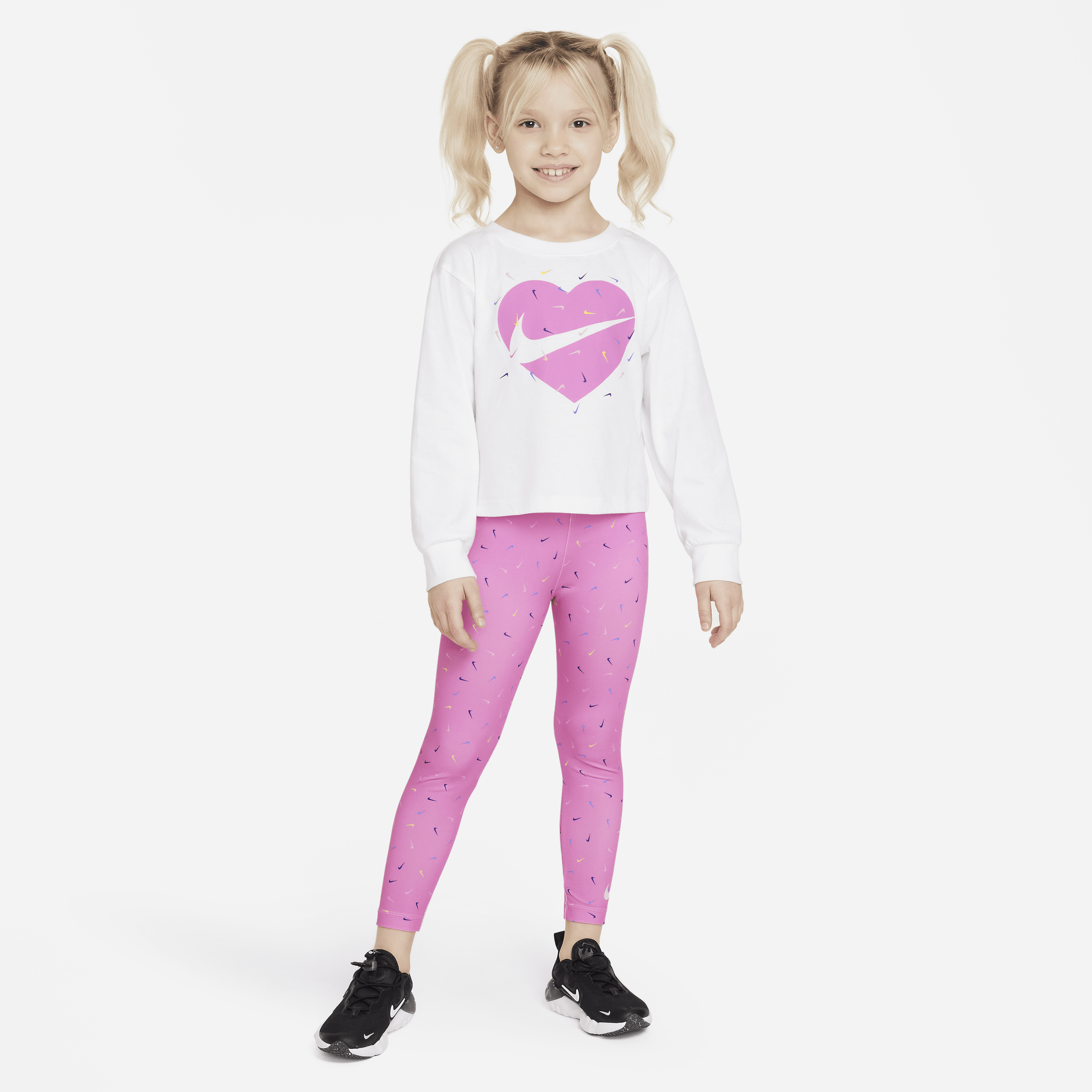 Todelt Nike Graphic Tee and Printed Leggings Set-sæt til mindre børn - Pink
