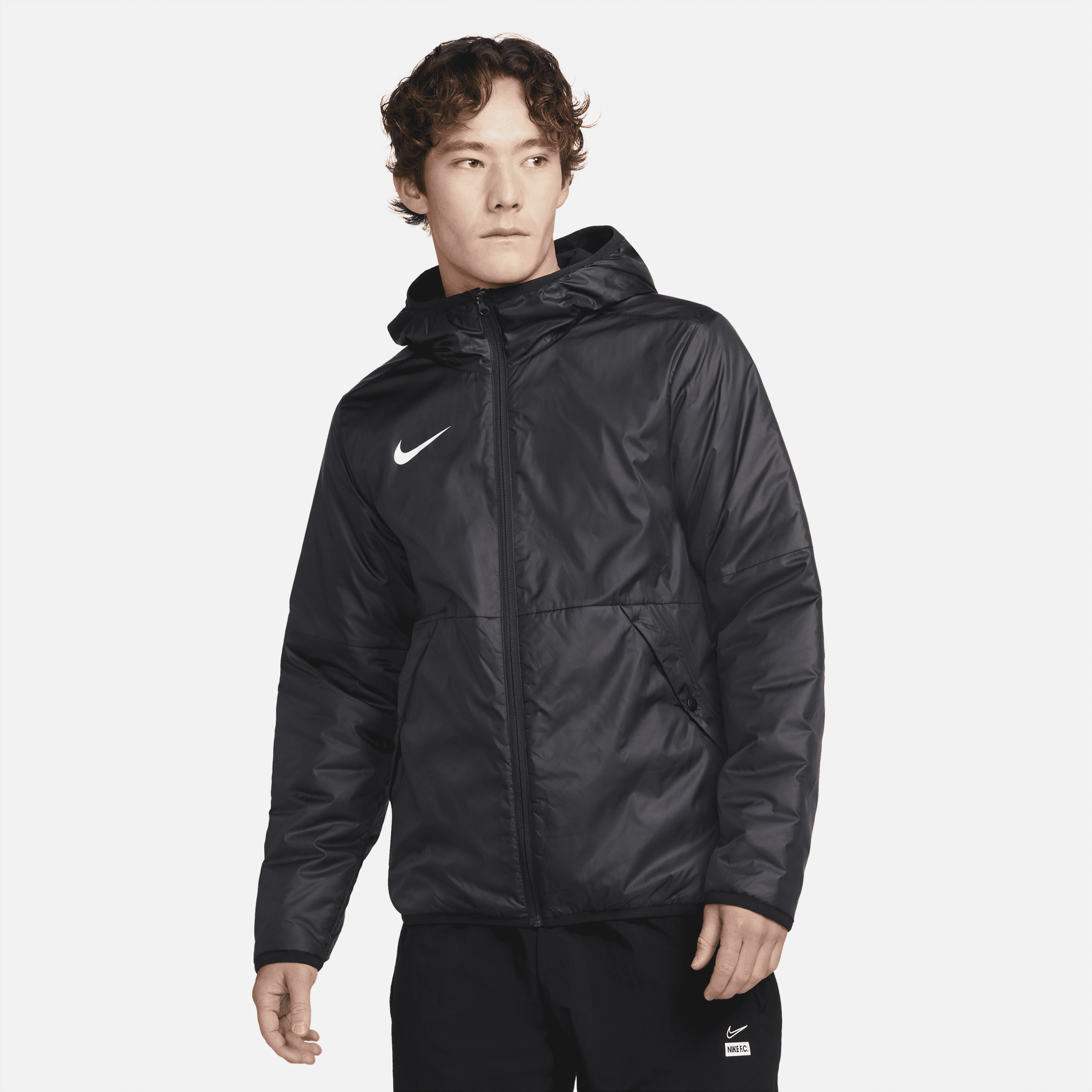 【ナイキ(NIKE)公式ストア】ナイキ サーマ レペル パーク メンズ サッカージャケット CW6768-010 ブラック 【ナイキ(NIKE)公式ストア】ナイキ サーマ レペル パーク メンズ サッカージャケット CW6768-010 ブラック