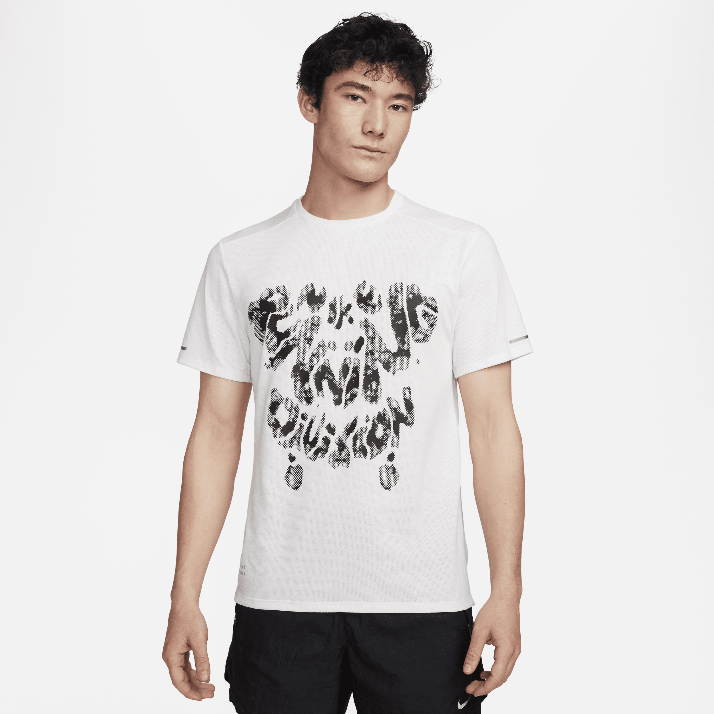 【ナイキ(NIKE)公式ストア】ナイキ ライズ 365 ランニング ディビジョン メンズ Dri-FIT ショートスリーブ ランニングトップ FN3390-121 ホワイト 【ナイキ(NIKE)公式ストア】ナイキ ライズ 365 ランニング ディビジョン メンズ Dri-FIT ショートスリーブ ランニングトップ FN3390-121 ホワイト