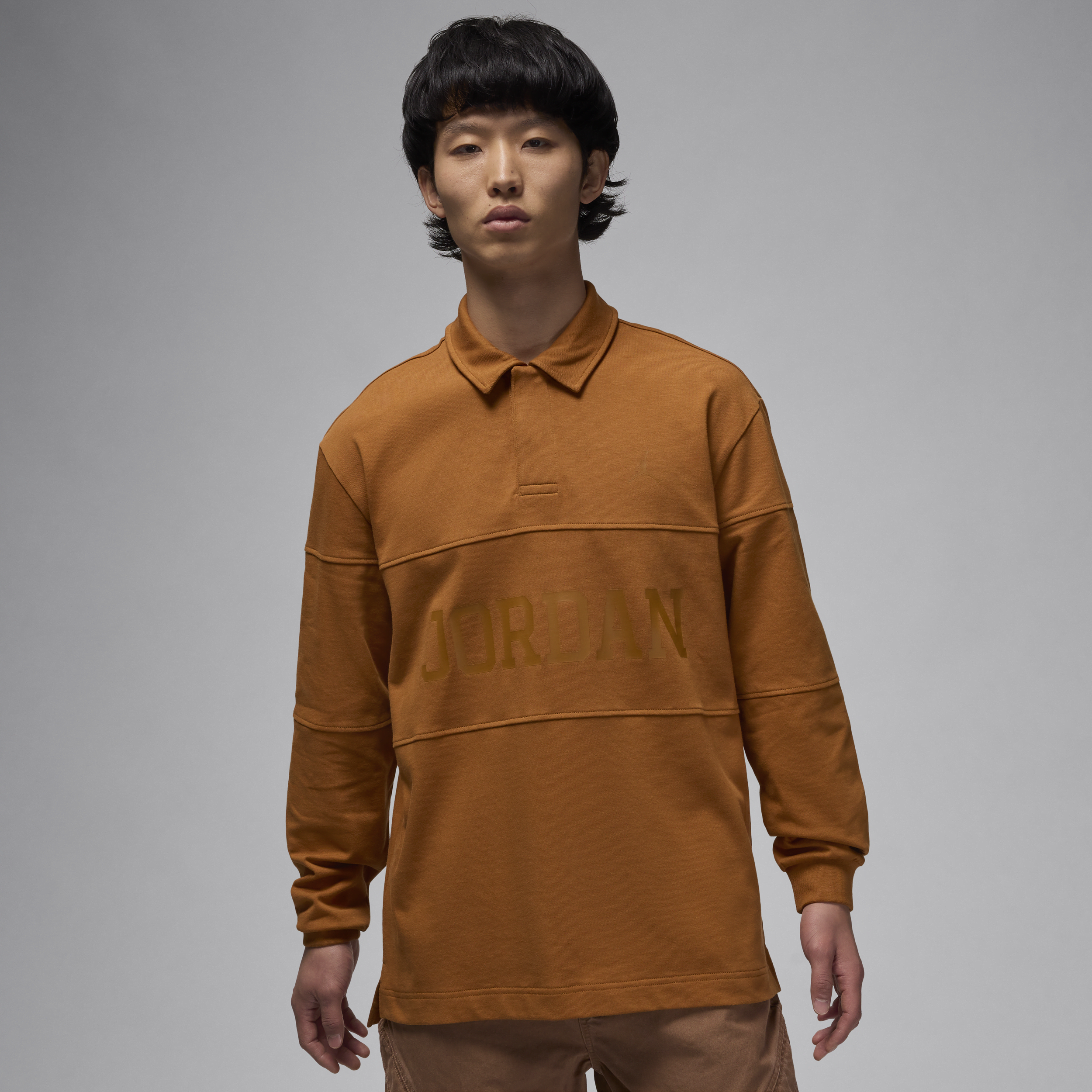 【ナイキ(NIKE)公式ストア】ジョーダン エッセンシャル メンズ ロングスリーブ ラグビートップ FV7261-228 ブラウン 【ナイキ(NIKE)公式ストア】ジョーダン エッセンシャル メンズ ロングスリーブ ラグビートップ FV7261-228 ブラウン