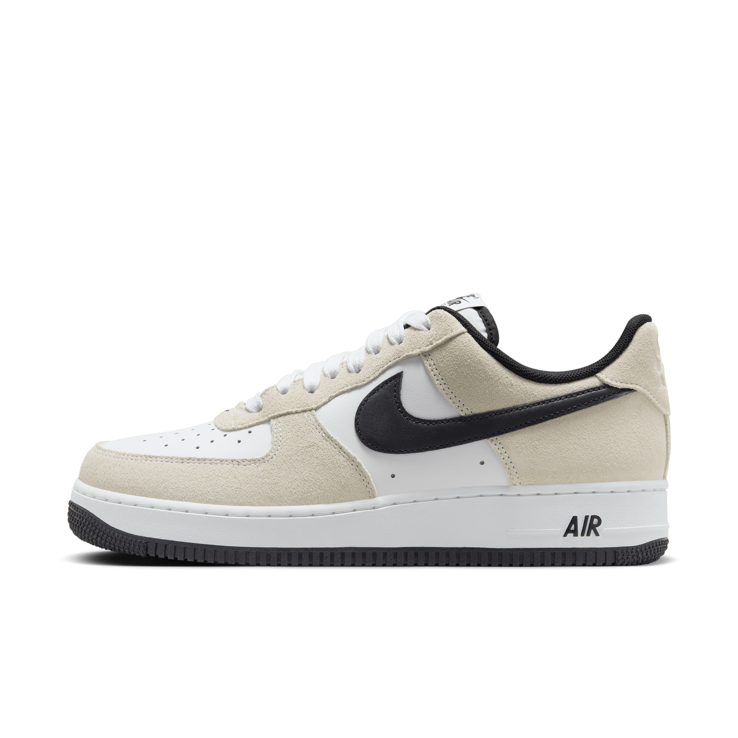 【ナイキ(NIKE)公式ストア】ナイキ エア フォース 1 '07 LV8 メンズシューズ IB6388-100 ホワイト 【ナイキ(NIKE)公式ストア】ナイキ エア フォース 1 '07 LV8 メンズシューズ IB6388-100 ホワイト