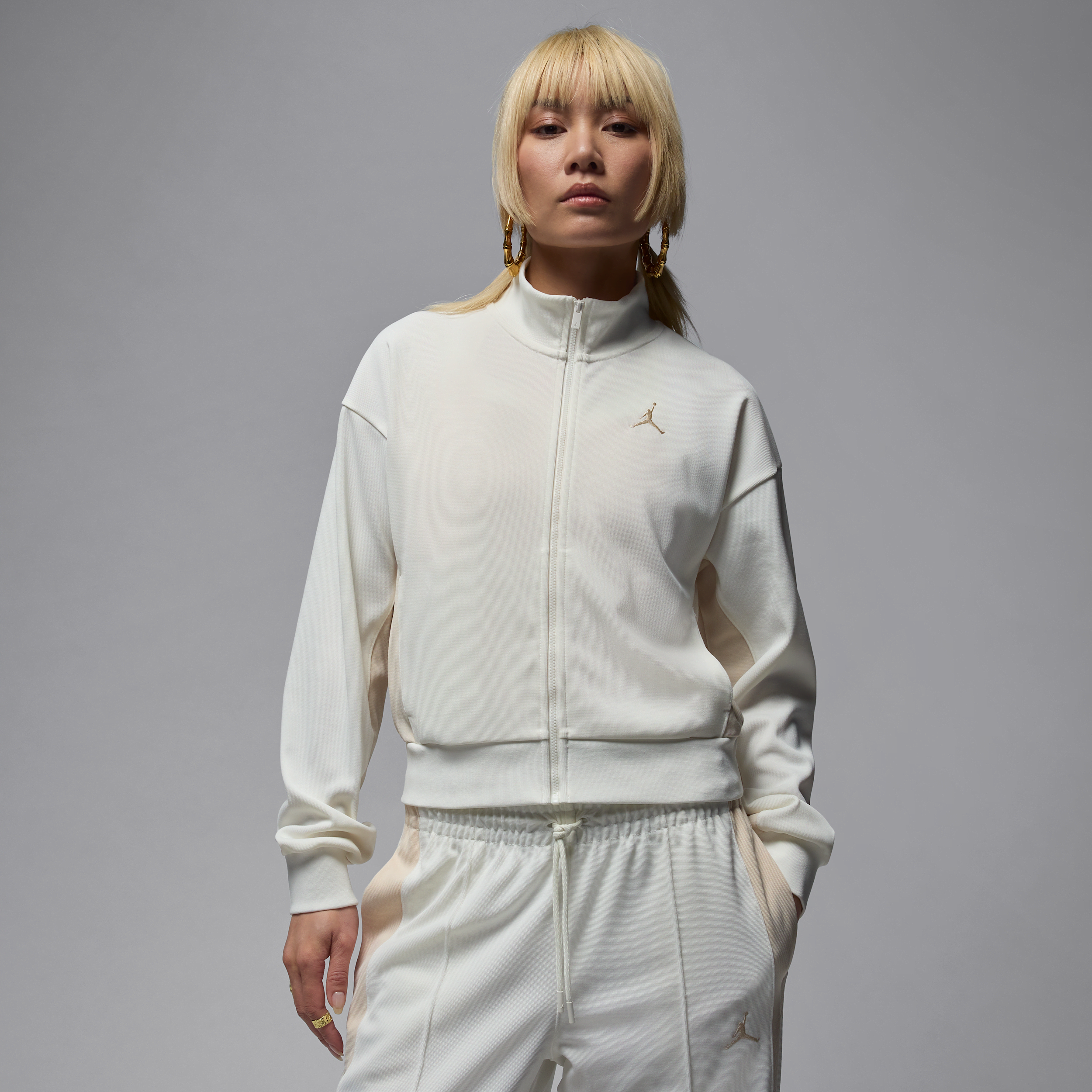 【ナイキ(NIKE)公式ストア】ジョーダン ウィメンズ ニット ジャケット FV7105-133 ホワイト 【ナイキ(NIKE)公式ストア】ジョーダン ウィメンズ ニット ジャケット FV7105-133 ホワイト
